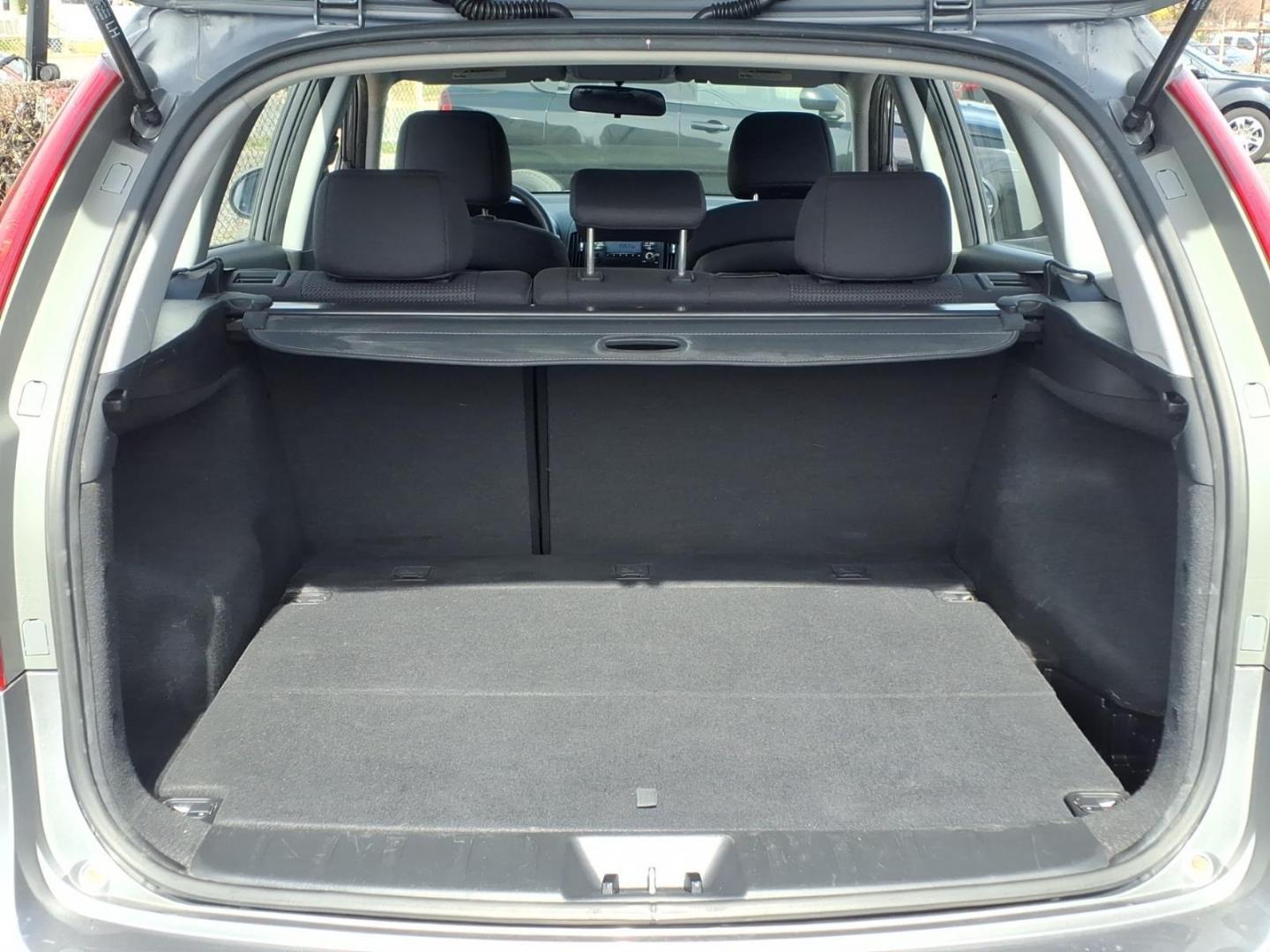 2011 Grey Hyundai ELANTRA Touring Touring (KMHDC8AE4BU) with an 2.0L 4 Cylinder Sequential-Port F.I. engine, Automatic transmission, located at 50 Eastern Blvd., Essex, MD, 21221, (410) 686-3444, 39.304367, -76.484947 - Photo#11