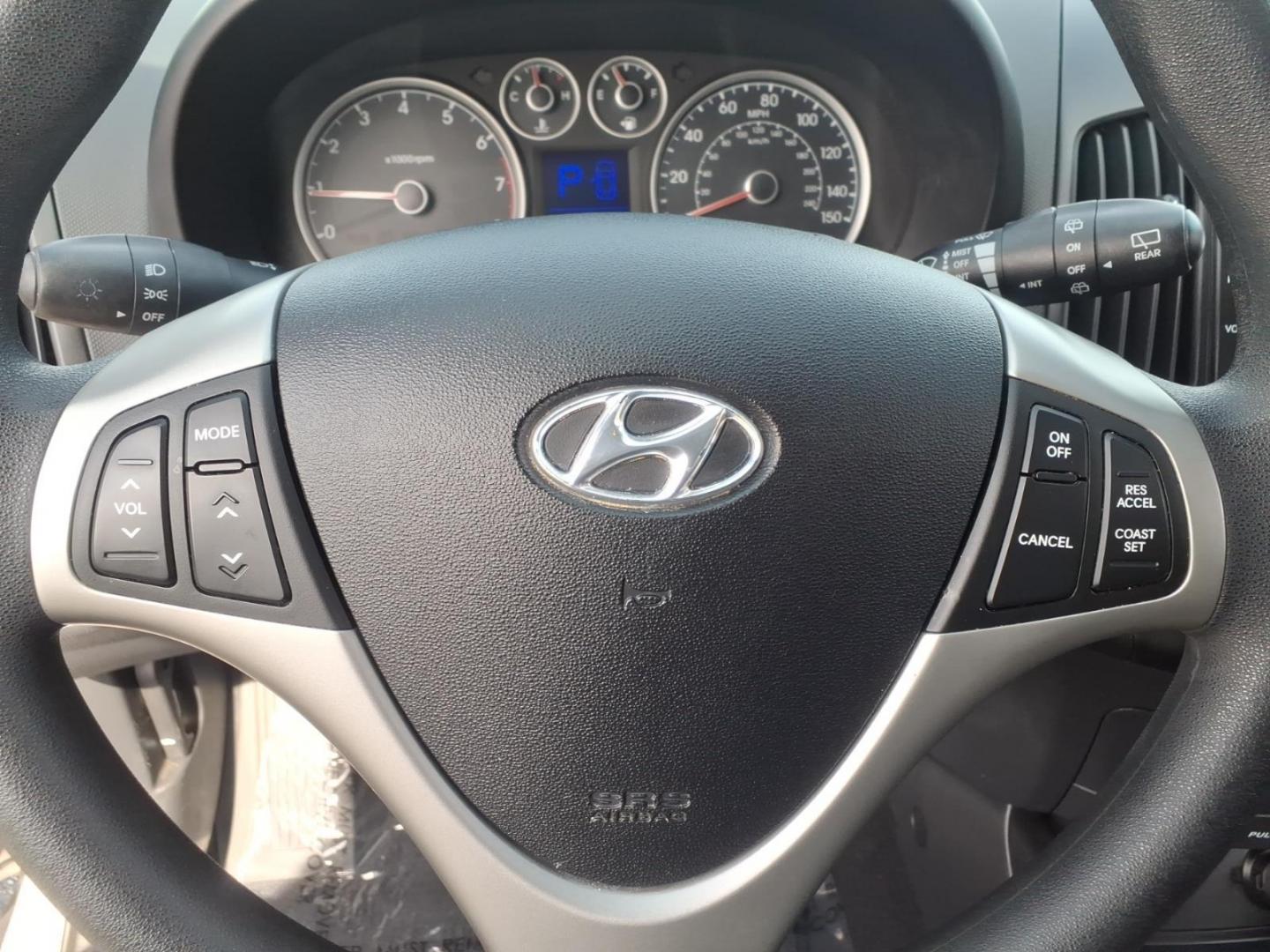 2011 Grey Hyundai ELANTRA Touring Touring (KMHDC8AE4BU) with an 2.0L 4 Cylinder Sequential-Port F.I. engine, Automatic transmission, located at 50 Eastern Blvd., Essex, MD, 21221, (410) 686-3444, 39.304367, -76.484947 - Photo#17