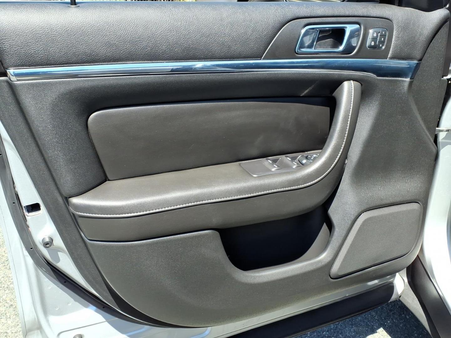 2013 Silver Lincoln MKS Base (1LNHL9DK1DG) with an 3.7L 6 Cylinder Sequential-Port F.I. engine, V6 transmission, located at 50 Eastern Blvd., Essex, MD, 21221, (410) 686-3444, 39.304367, -76.484947 - Photo#8