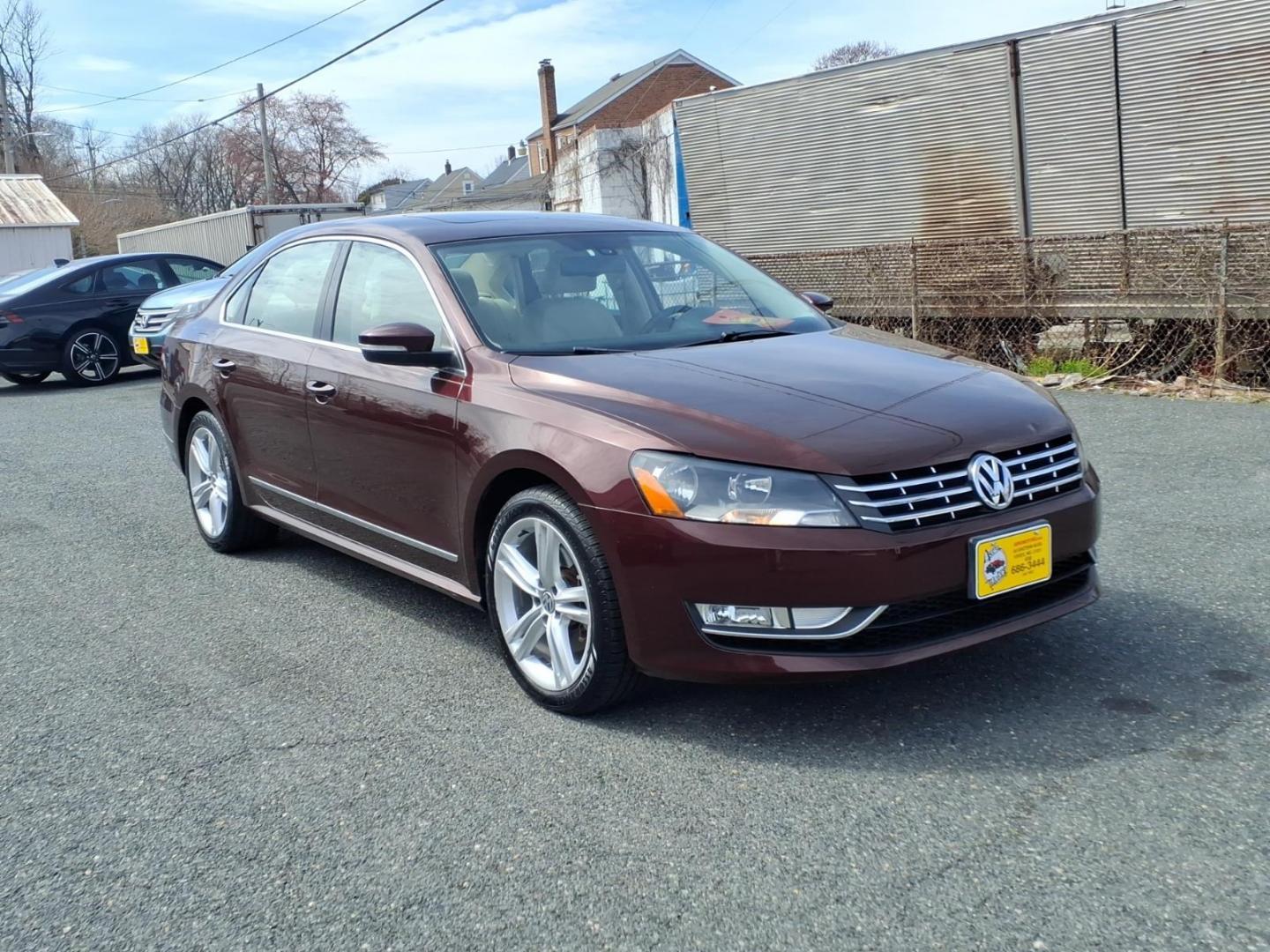 2013 Burgundy Volkswagen Passat TDI SEL Premium (1VWCN7A33DC) with an 2.0L 2.0L Diesel Turbo I4 140hp 236ft. lbs. Turbo Diesel engine, 6-Speed Double Clutch transmission, located at 50 Eastern Blvd., Essex, MD, 21221, (410) 686-3444, 39.304367, -76.484947 - Photo#4