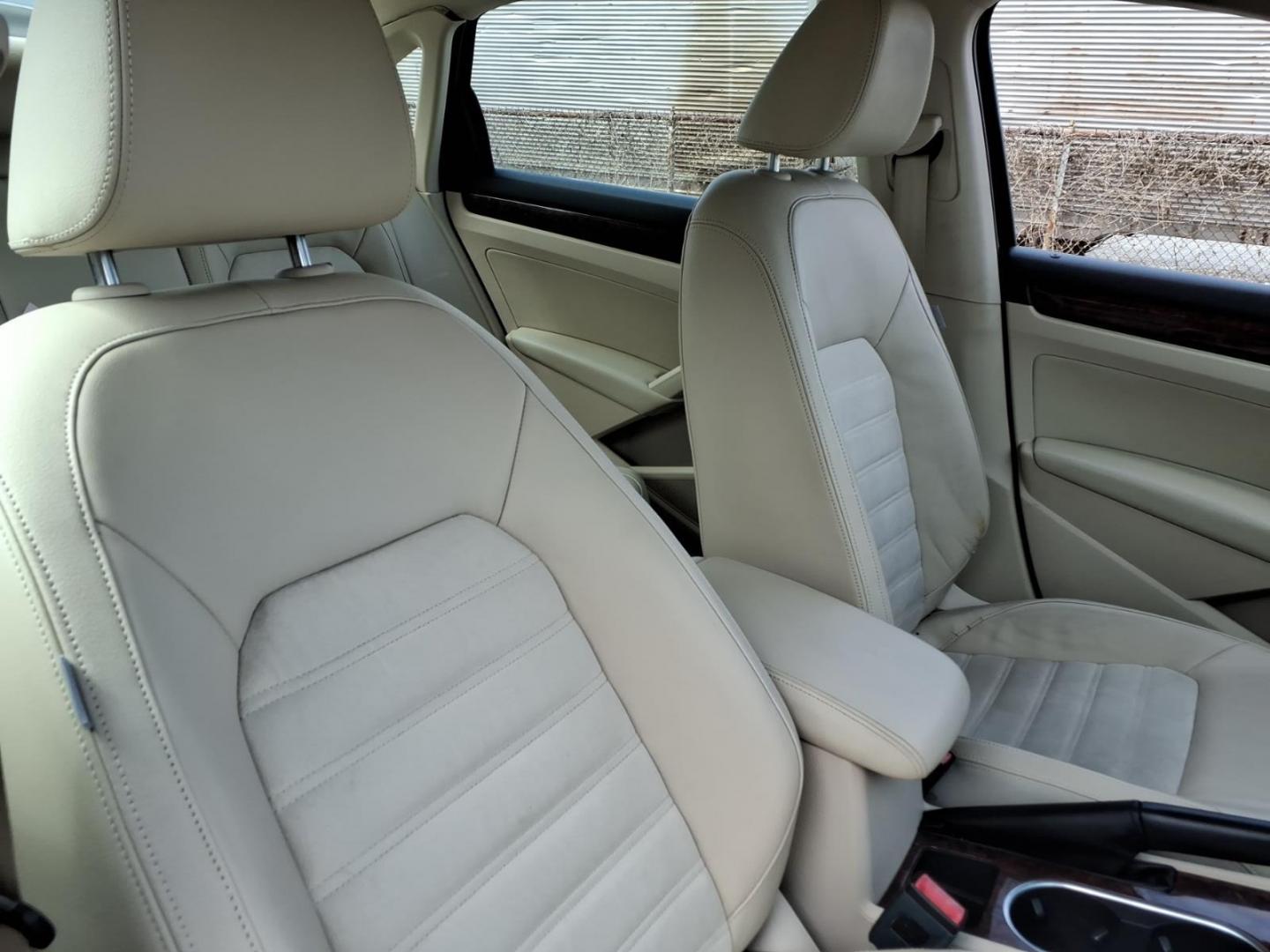 2013 Burgundy Volkswagen Passat TDI SEL Premium (1VWCN7A33DC) with an 2.0L 2.0L Diesel Turbo I4 140hp 236ft. lbs. Turbo Diesel engine, 6-Speed Double Clutch transmission, located at 50 Eastern Blvd., Essex, MD, 21221, (410) 686-3444, 39.304367, -76.484947 - Photo#14