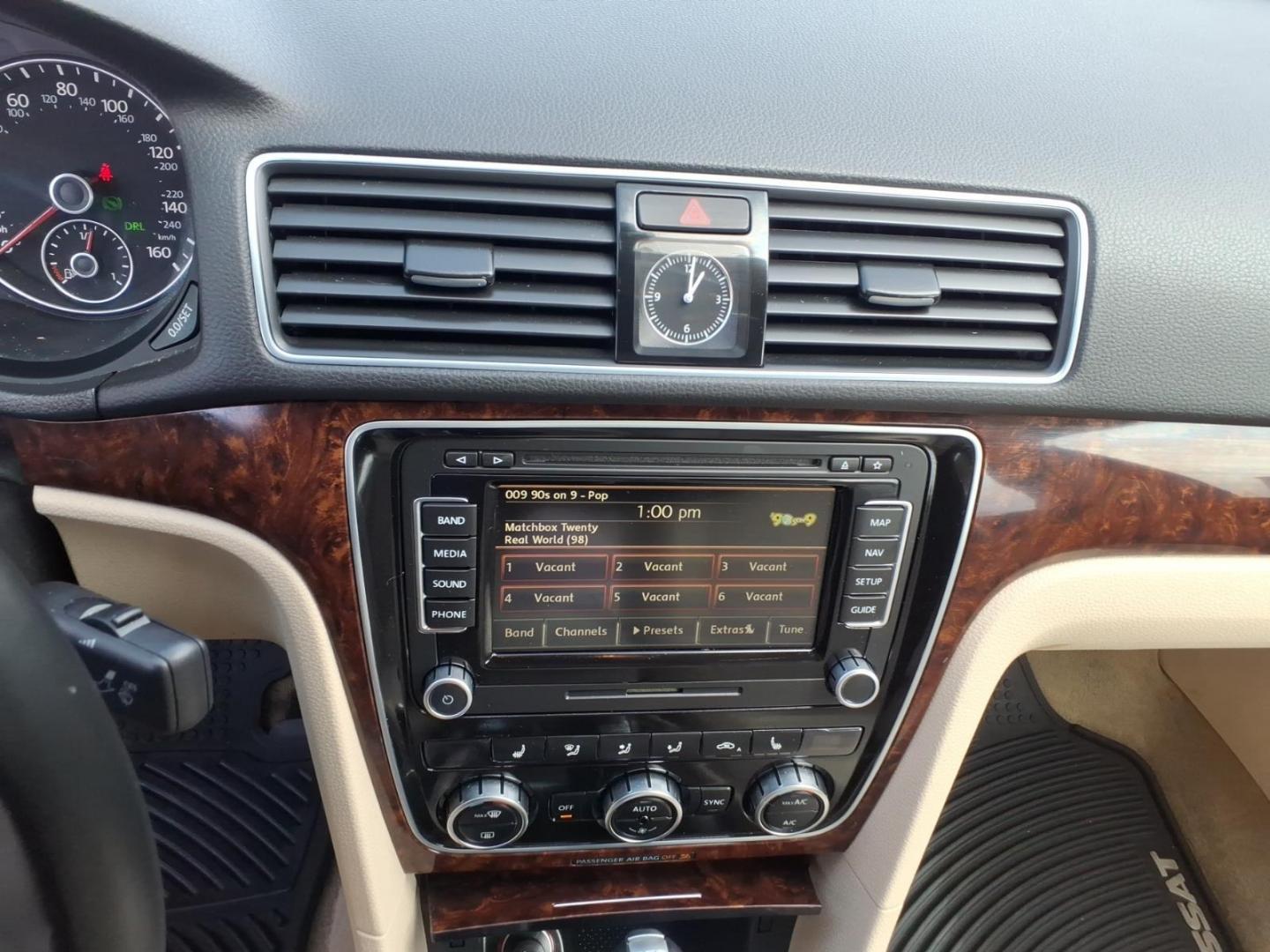 2013 Burgundy Volkswagen Passat TDI SEL Premium (1VWCN7A33DC) with an 2.0L 2.0L Diesel Turbo I4 140hp 236ft. lbs. Turbo Diesel engine, 6-Speed Double Clutch transmission, located at 50 Eastern Blvd., Essex, MD, 21221, (410) 686-3444, 39.304367, -76.484947 - Photo#16