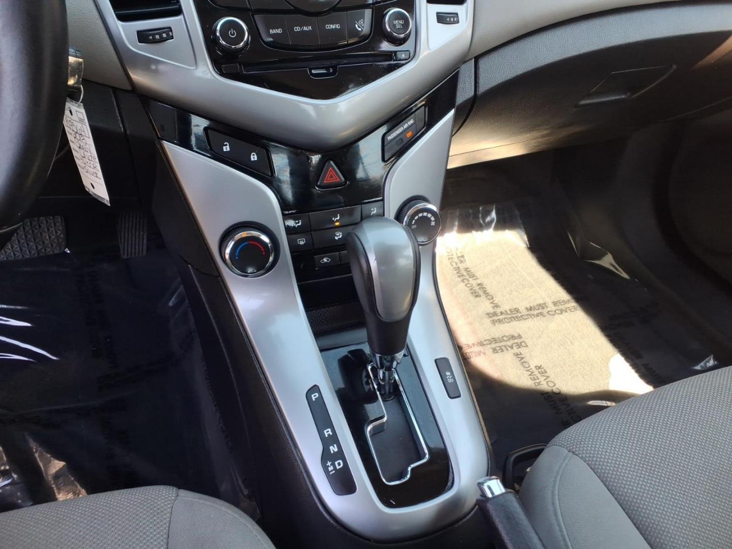 2013 Silver Chevrolet Cruze 1LT Auto (1G1PC5SBXD7) with an 1.4L Ecotec 1.4L Turbo I4 138hp 148ft. lbs. Sequential-Port F.I. engine, 6-Speed Shiftable Automatic transmission, located at 50 Eastern Blvd., Essex, MD, 21221, (410) 686-3444, 39.304367, -76.484947 - Photo#17