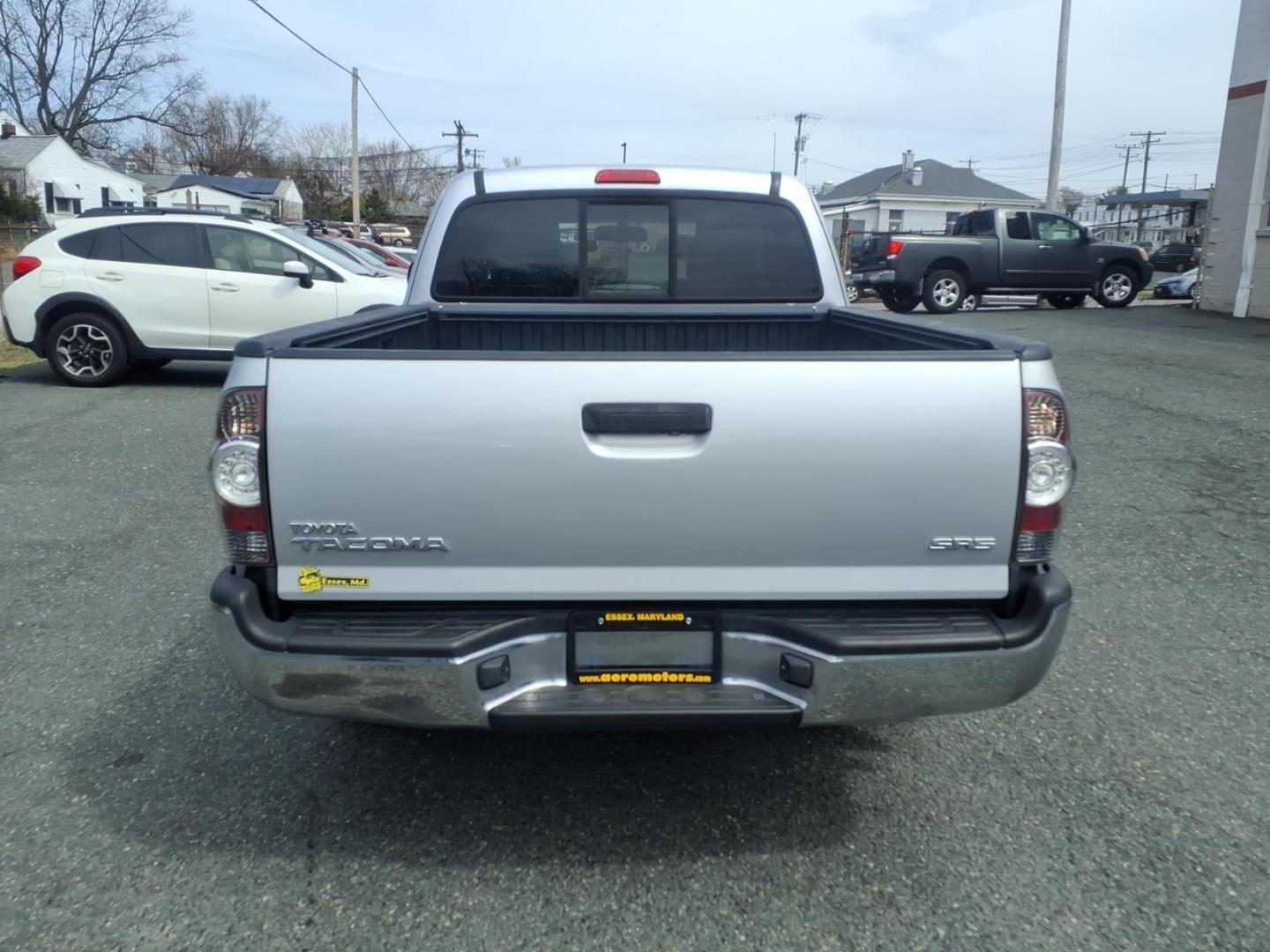 2011 Silver Toyota Tacoma Base (5TFTX4CN7BX) with an 2.7L 2.7L I4 159hp 180ft. lbs. Fuel Injected engine, 4-Speed Automatic transmission, located at 50 Eastern Blvd., Essex, MD, 21221, (410) 686-3444, 39.304367, -76.484947 - Photo#3