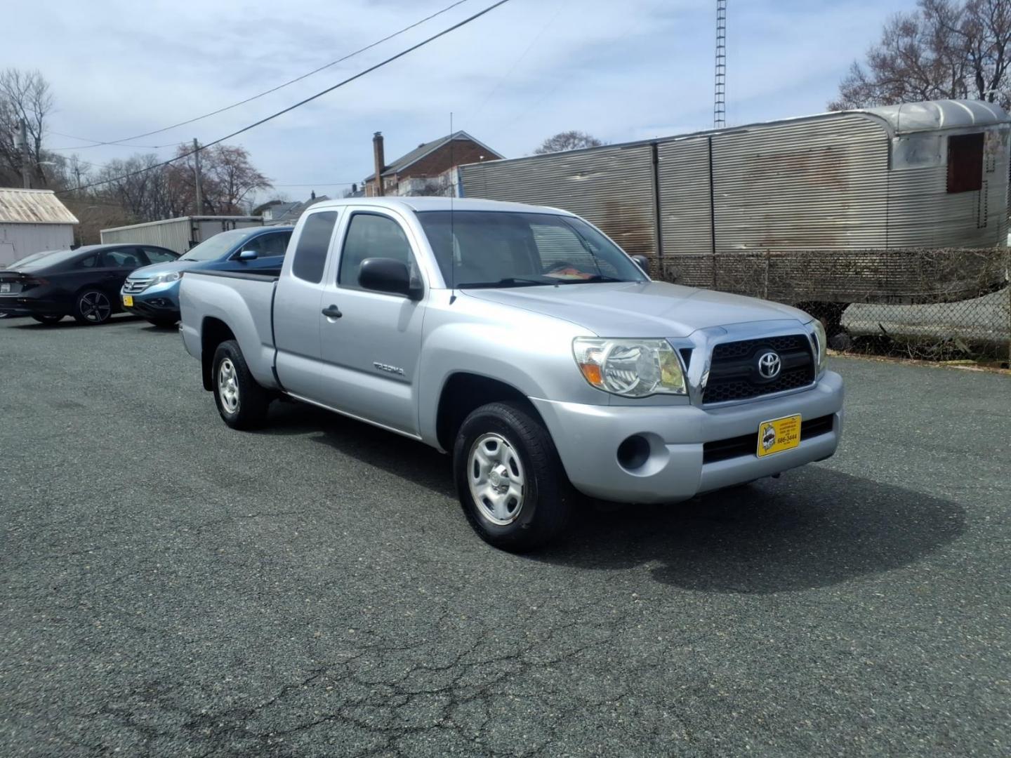 2011 Silver Toyota Tacoma Base (5TFTX4CN7BX) with an 2.7L 2.7L I4 159hp 180ft. lbs. Fuel Injected engine, 4-Speed Automatic transmission, located at 50 Eastern Blvd., Essex, MD, 21221, (410) 686-3444, 39.304367, -76.484947 - Photo#6