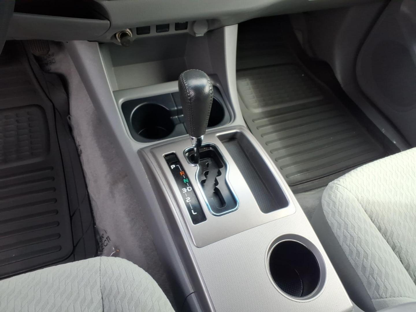 2011 Silver Toyota Tacoma Base (5TFTX4CN7BX) with an 2.7L 2.7L I4 159hp 180ft. lbs. Fuel Injected engine, 4-Speed Automatic transmission, located at 50 Eastern Blvd., Essex, MD, 21221, (410) 686-3444, 39.304367, -76.484947 - Photo#14