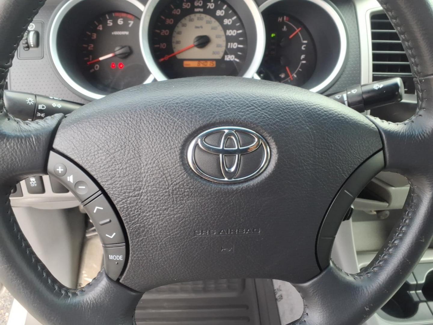 2011 Silver Toyota Tacoma Base (5TFTX4CN7BX) with an 2.7L 2.7L I4 159hp 180ft. lbs. Fuel Injected engine, 4-Speed Automatic transmission, located at 50 Eastern Blvd., Essex, MD, 21221, (410) 686-3444, 39.304367, -76.484947 - Photo#15