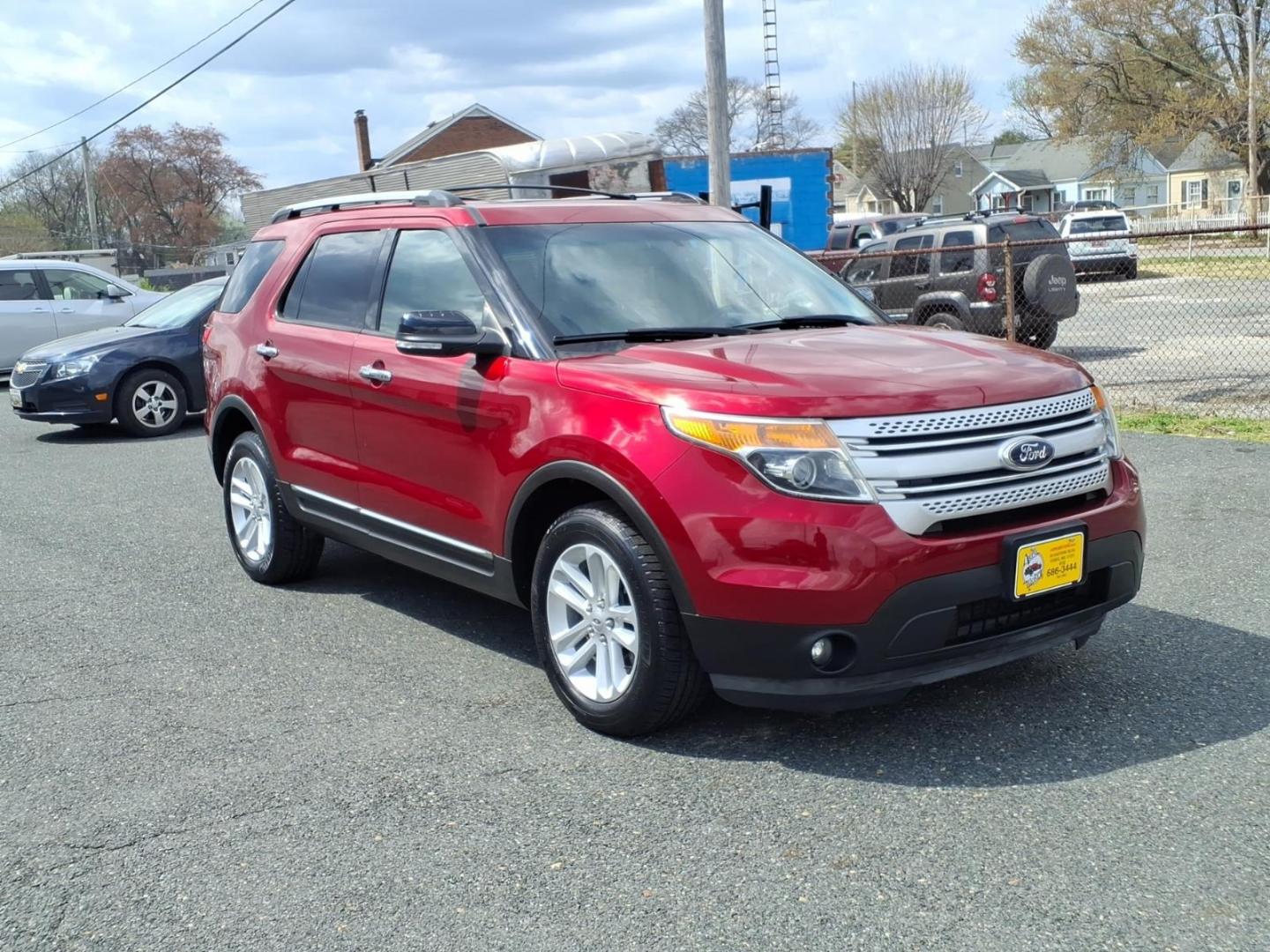 2014 Red Ford Explorer XLT (1FM5K8D88EG) with an 3.5L 3.5L V6 290hp 255ft. lbs. Sequential-Port F.I. engine, 6-Speed Shiftable Automatic transmission, located at 50 Eastern Blvd., Essex, MD, 21221, (410) 686-3444, 39.304367, -76.484947 - Photo#6