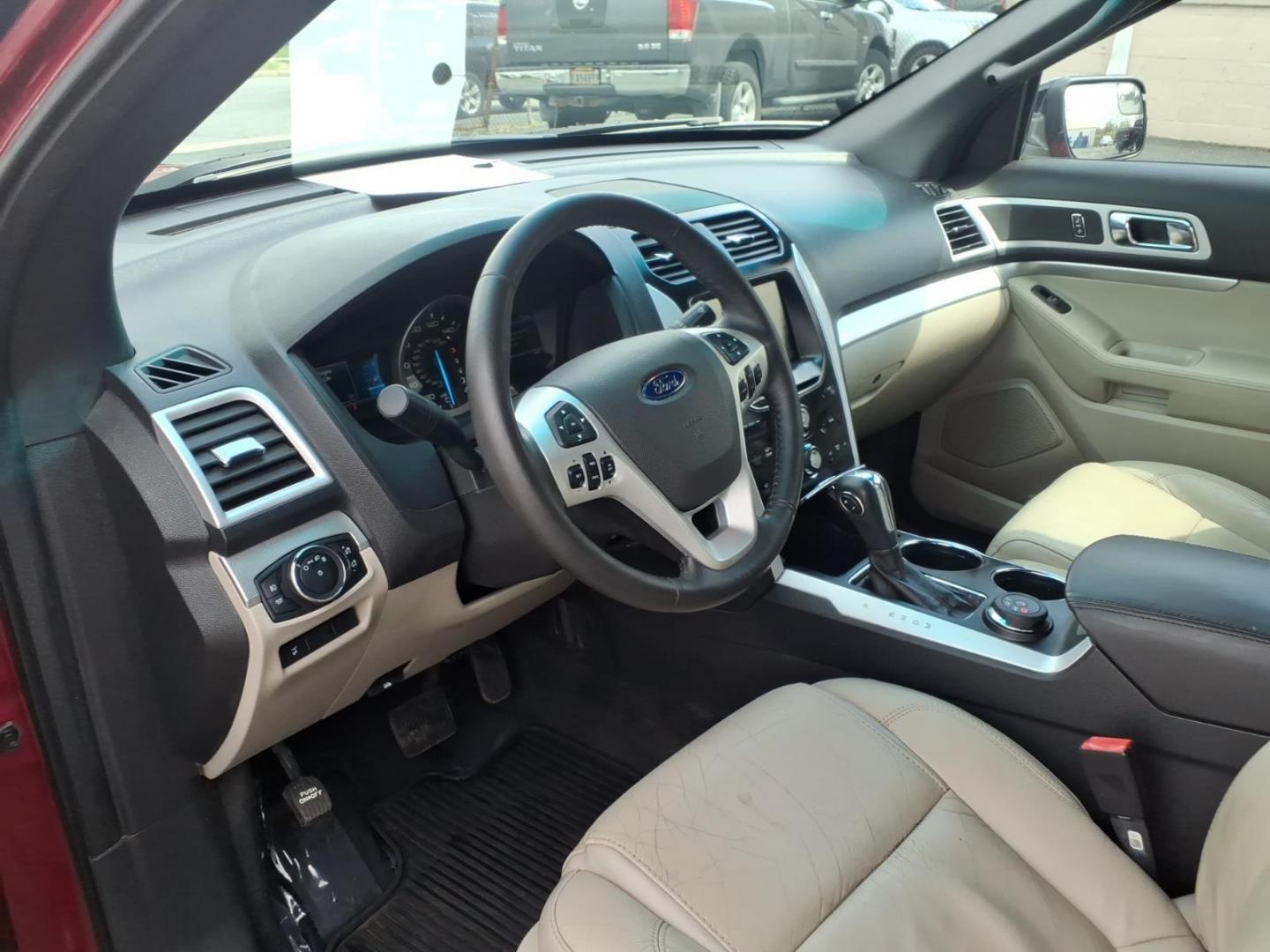 2014 Red Ford Explorer XLT (1FM5K8D88EG) with an 3.5L 3.5L V6 290hp 255ft. lbs. Sequential-Port F.I. engine, 6-Speed Shiftable Automatic transmission, located at 50 Eastern Blvd., Essex, MD, 21221, (410) 686-3444, 39.304367, -76.484947 - Photo#8
