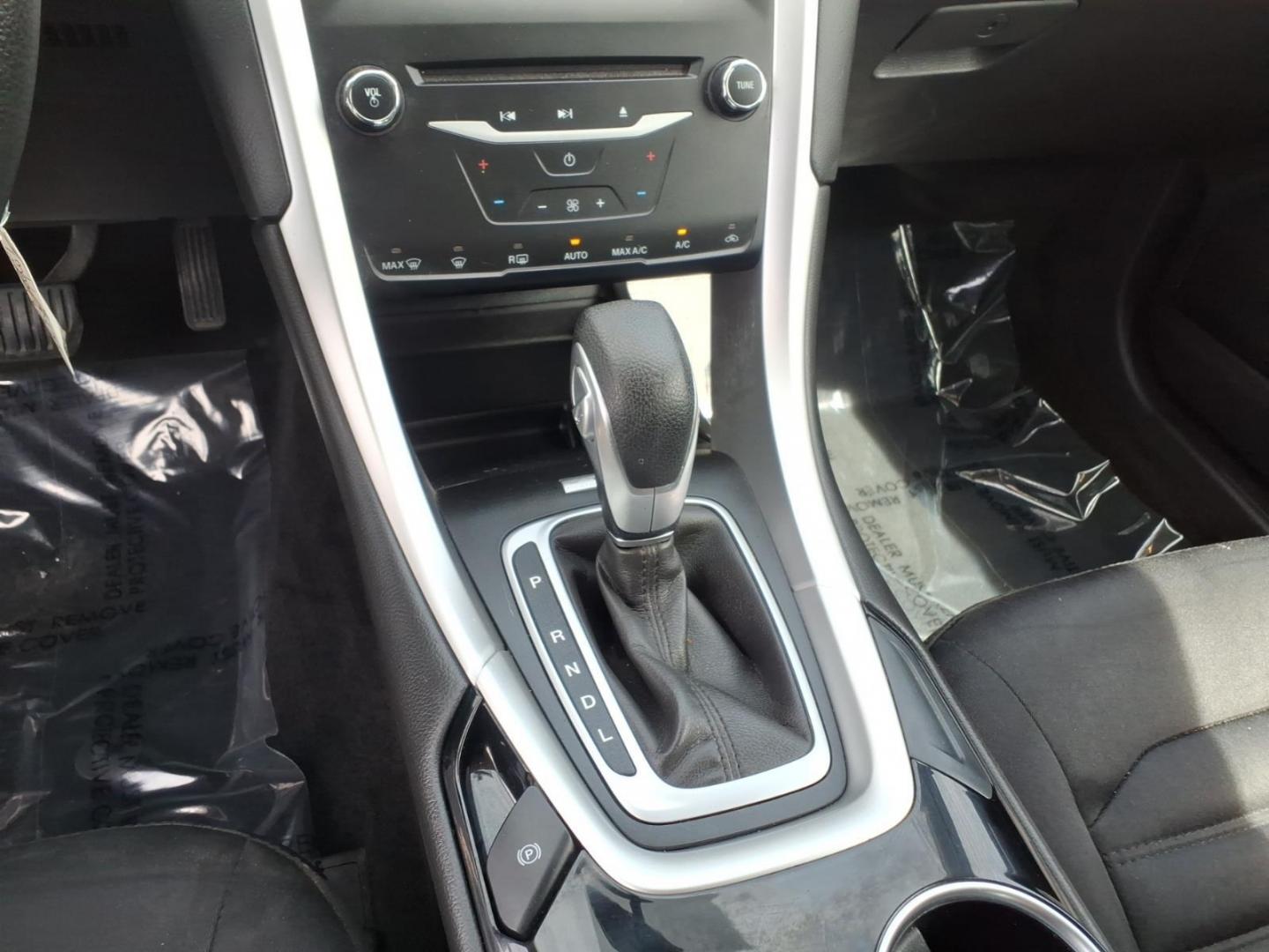 2013 Gray Ford Fusion Hybrid SE (3FA6P0LU0DR) with an 2.0L 4 Cylinder Sequential-Port F.I. engine, 4CYL transmission, located at 50 Eastern Blvd., Essex, MD, 21221, (410) 686-3444, 39.304367, -76.484947 - Photo#17