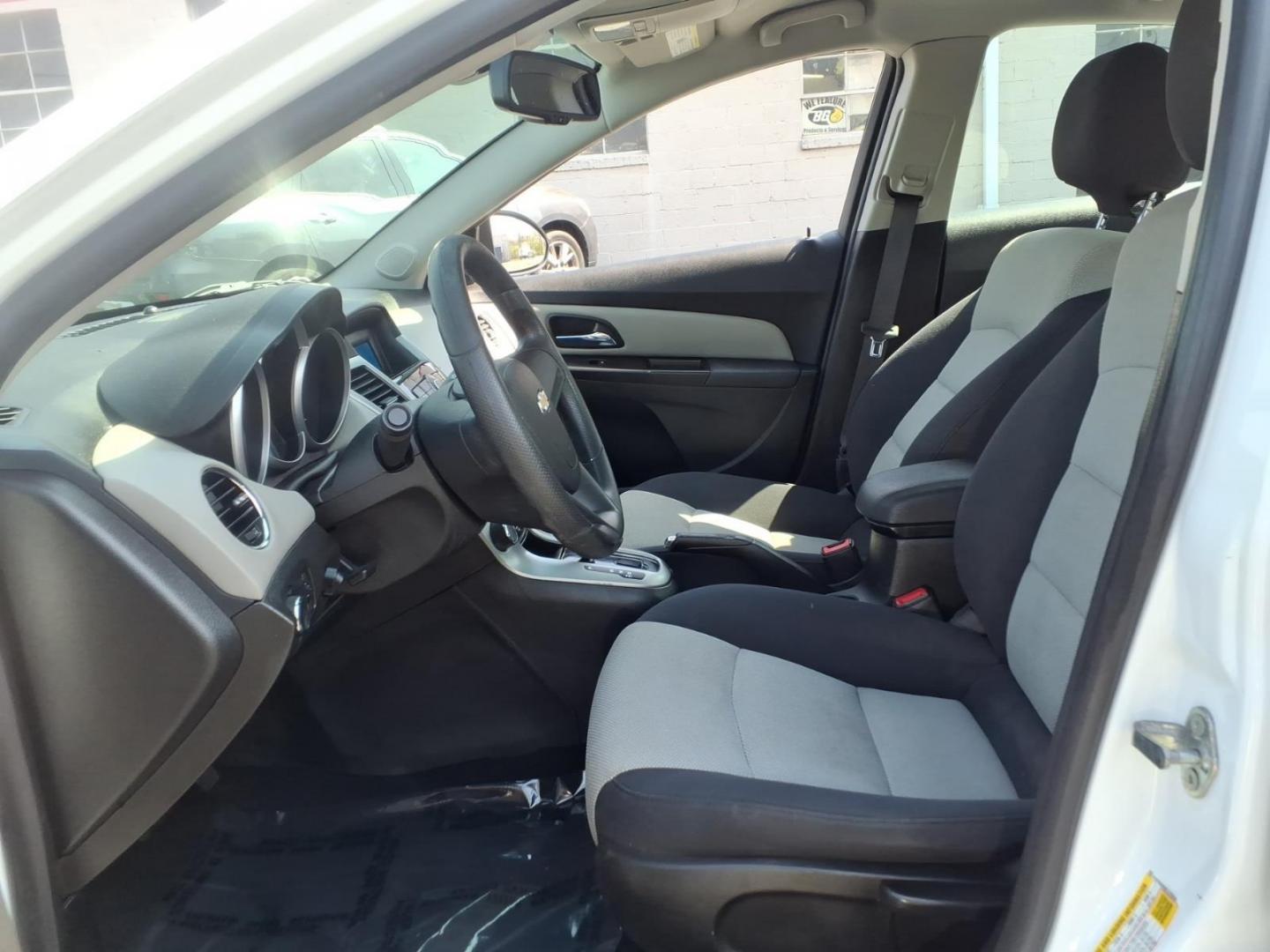 2014 White Chevrolet Cruze LS Auto (1G1PA5SH9E7) with an 1.8L 4 Cylinder Sequential-Port F.I. engine, 4CYL transmission, located at 50 Eastern Blvd., Essex, MD, 21221, (410) 686-3444, 39.304367, -76.484947 - Photo#7