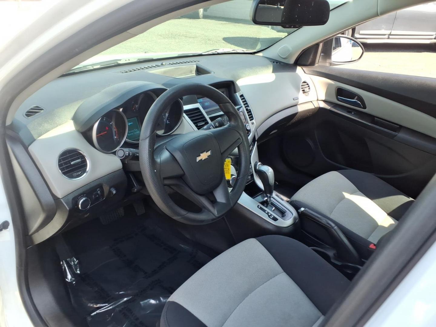2014 White Chevrolet Cruze LS Auto (1G1PA5SH9E7) with an 1.8L 4 Cylinder Sequential-Port F.I. engine, 4CYL transmission, located at 50 Eastern Blvd., Essex, MD, 21221, (410) 686-3444, 39.304367, -76.484947 - Photo#8