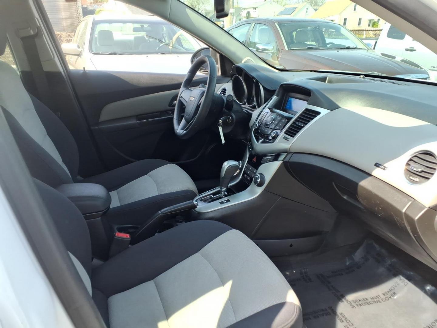 2014 White Chevrolet Cruze LS Auto (1G1PA5SH9E7) with an 1.8L 4 Cylinder Sequential-Port F.I. engine, 4CYL transmission, located at 50 Eastern Blvd., Essex, MD, 21221, (410) 686-3444, 39.304367, -76.484947 - Photo#11