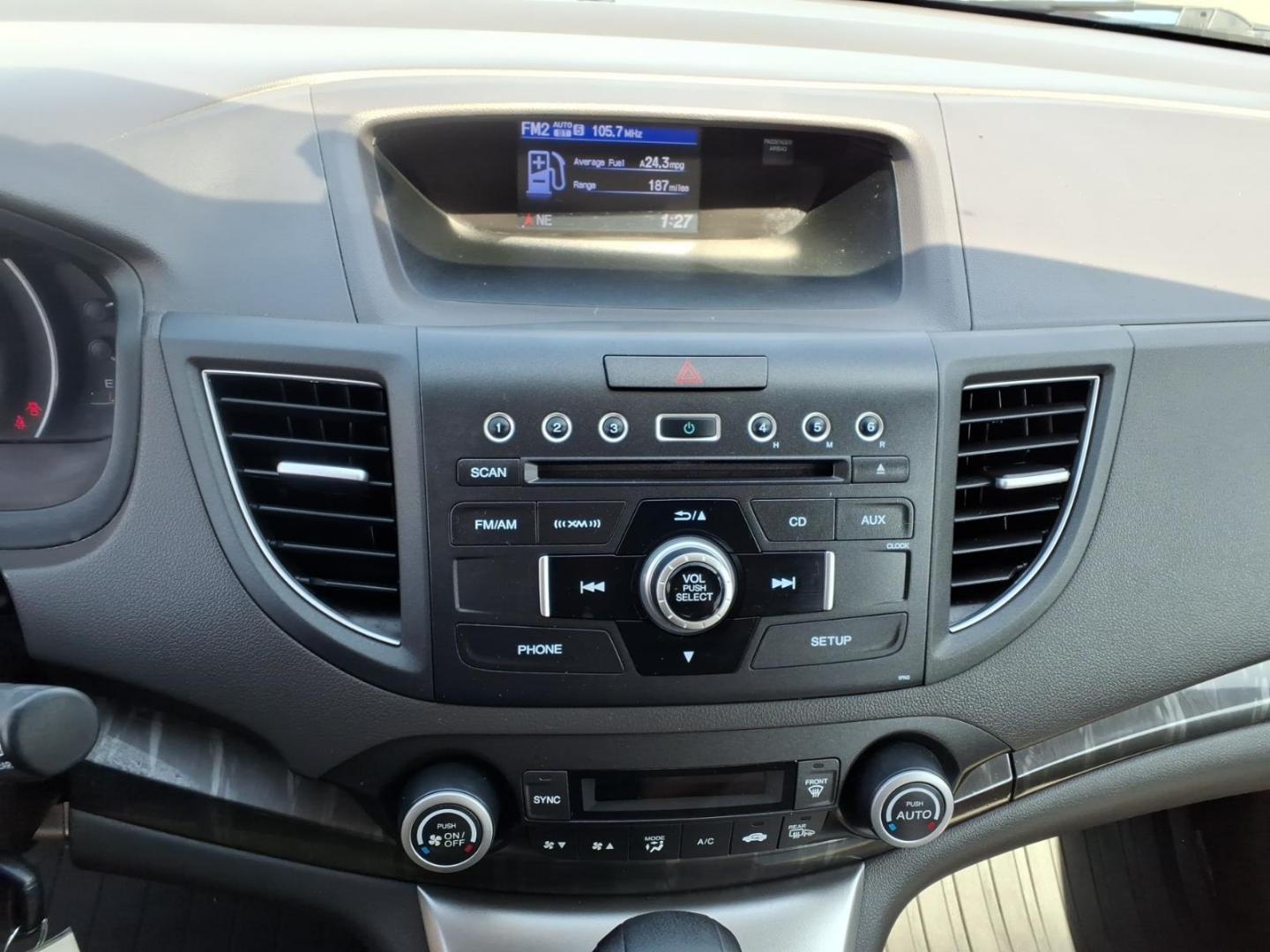 2013 Green Honda CR-V EX-L w/DVD (5J6RM4H75DL) with an 2.4L 2.4L I4 185hp 163ft. lbs. Sequential-Port F.I. engine, 5-Speed Automatic transmission, located at 50 Eastern Blvd., Essex, MD, 21221, (410) 686-3444, 39.304367, -76.484947 - Photo#17