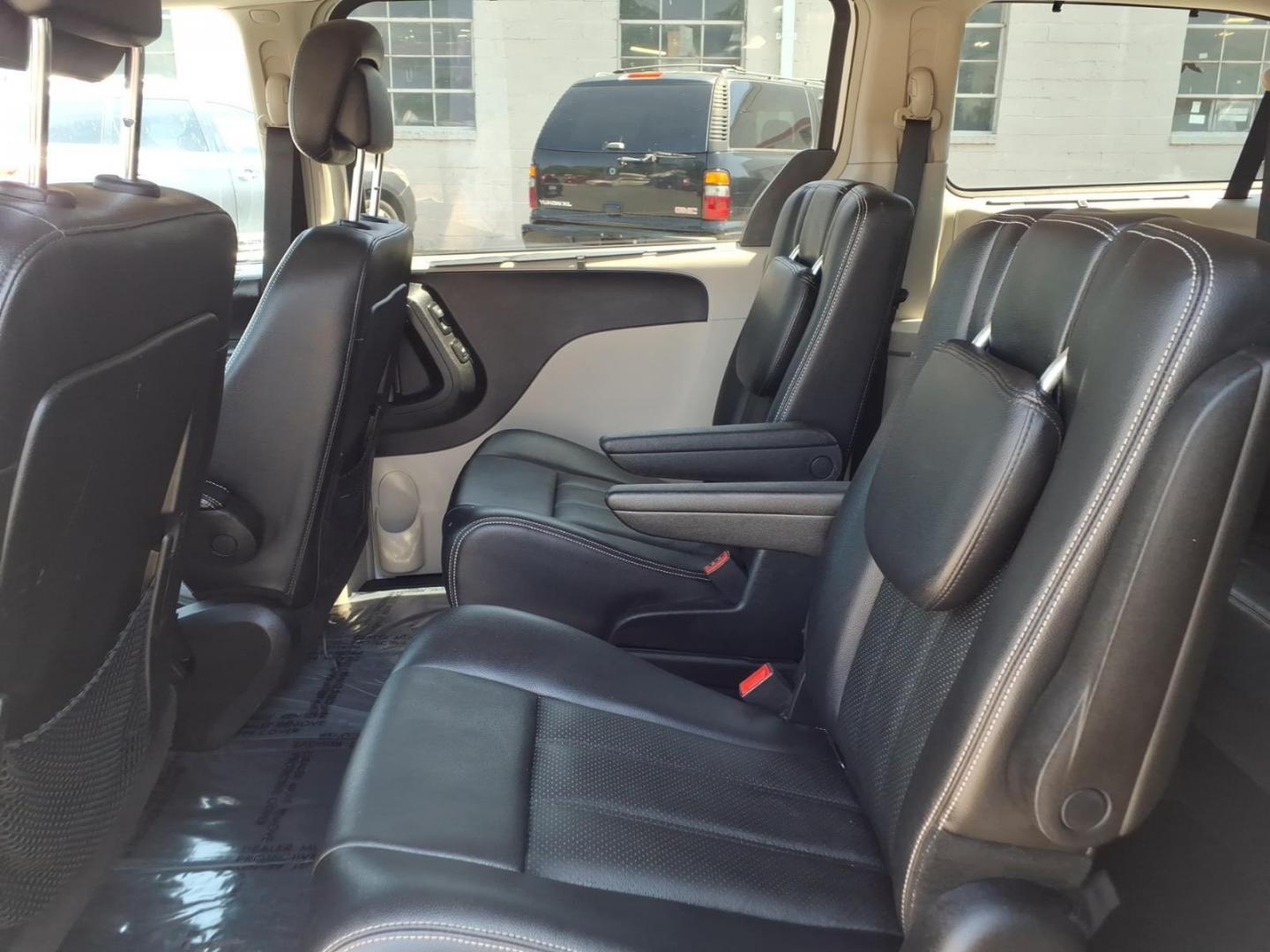 2013 White Chrysler Town and Country Touring-L (2C4RC1CG3DR) with an 3.6L 6 Cylinder Sequential-Port F.I. engine, AT V6 transmission, located at 50 Eastern Blvd., Essex, MD, 21221, (410) 686-3444, 39.304367, -76.484947 - Photo#11