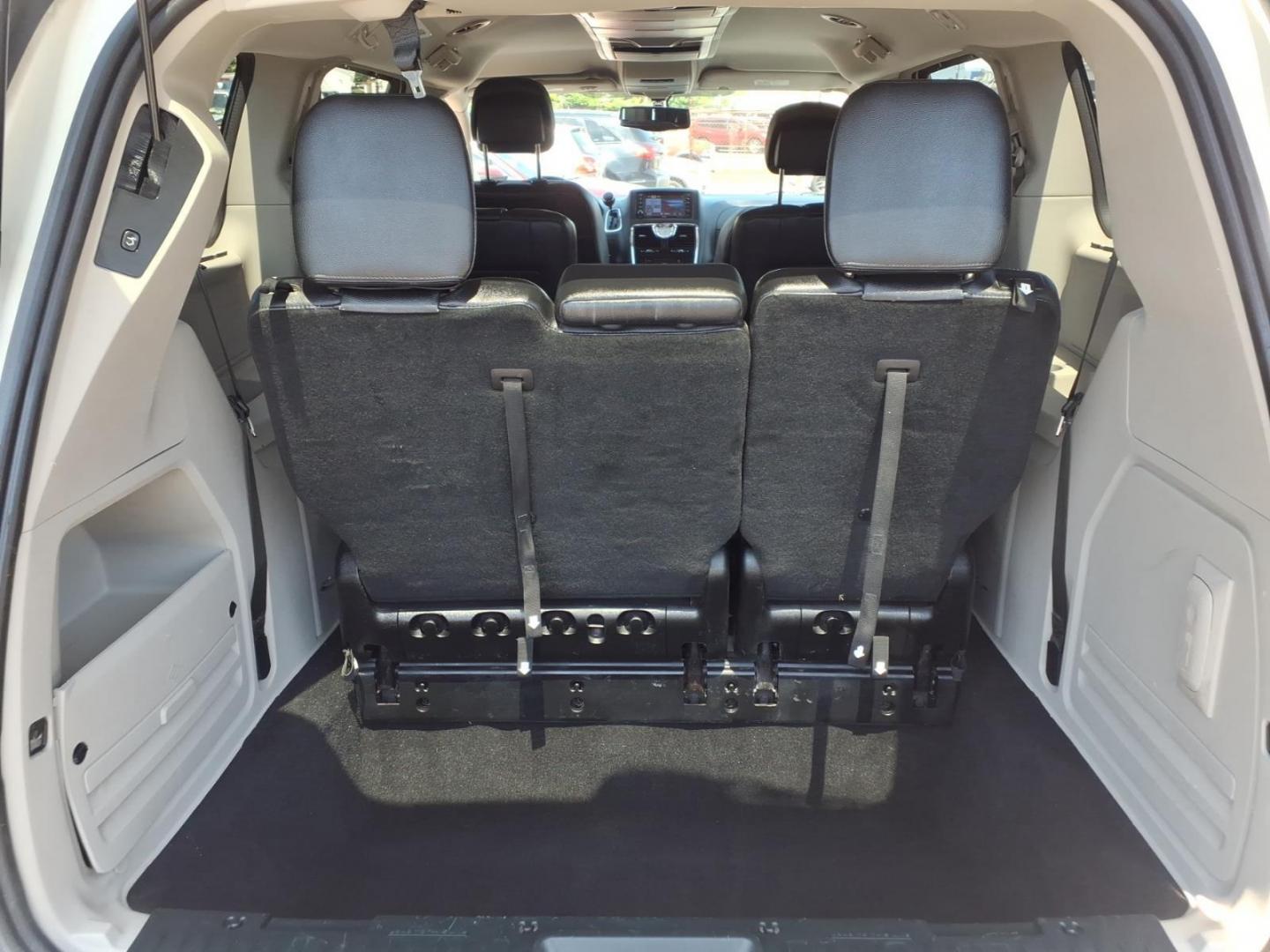 2013 White Chrysler Town and Country Touring-L (2C4RC1CG3DR) with an 3.6L 6 Cylinder Sequential-Port F.I. engine, AT V6 transmission, located at 50 Eastern Blvd., Essex, MD, 21221, (410) 686-3444, 39.304367, -76.484947 - Photo#13
