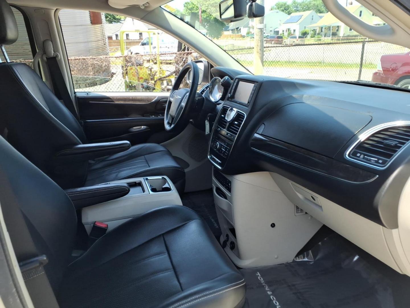 2013 White Chrysler Town and Country Touring-L (2C4RC1CG3DR) with an 3.6L 6 Cylinder Sequential-Port F.I. engine, AT V6 transmission, located at 50 Eastern Blvd., Essex, MD, 21221, (410) 686-3444, 39.304367, -76.484947 - Photo#14