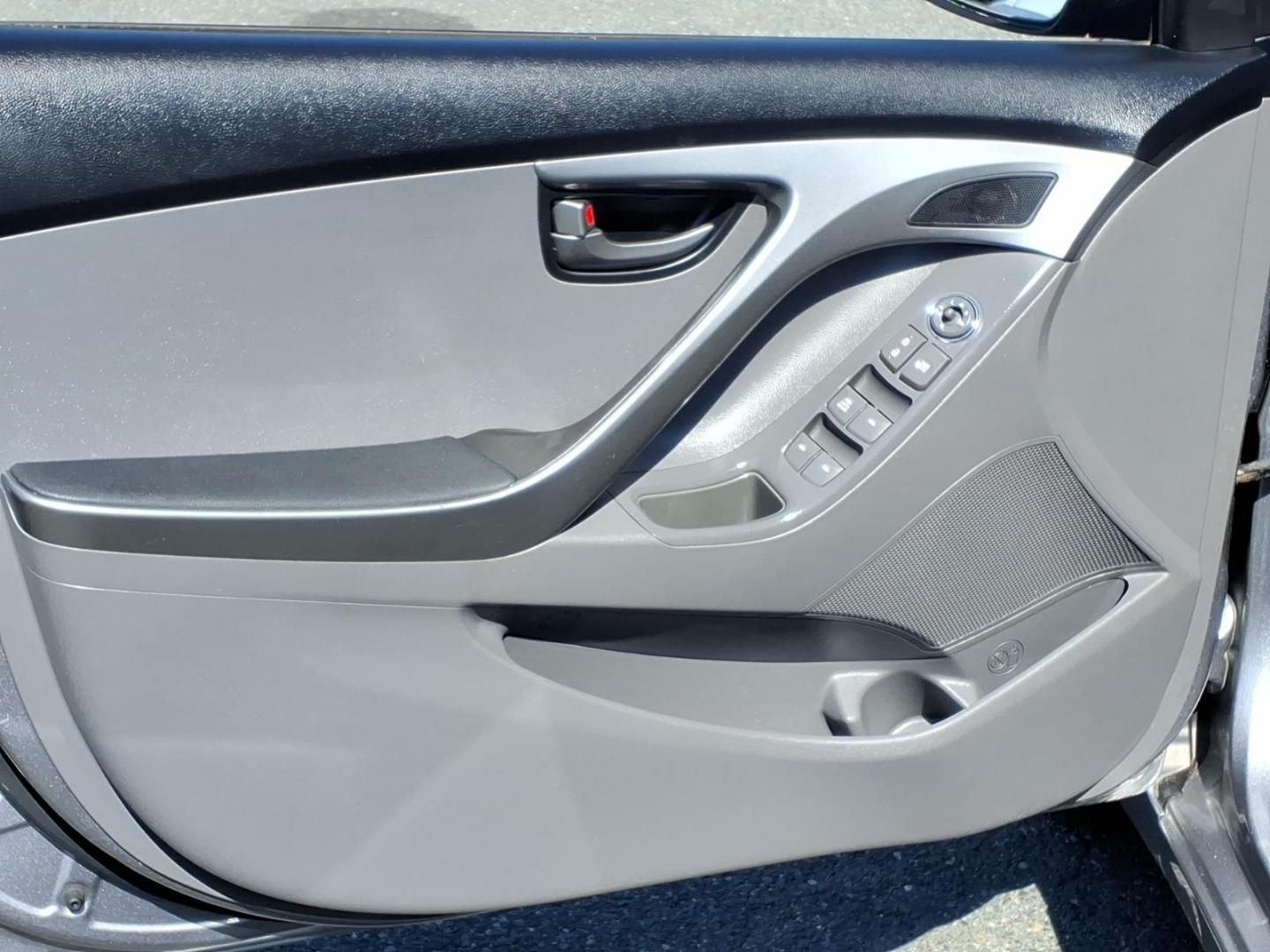 2013 Silver Hyundai ELANTRA GLS (KMHDH4AE5DU) with an 1.8L 4 Cylinder Sequential Fuel Injection engine, Automatic transmission, located at 50 Eastern Blvd., Essex, MD, 21221, (410) 686-3444, 39.304367, -76.484947 - Photo#8