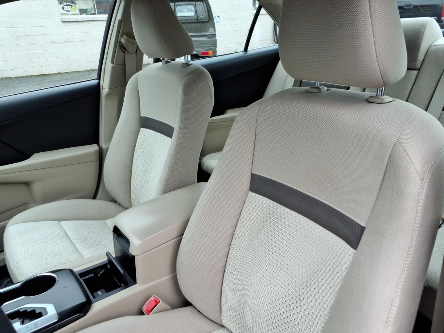 2014 Green Toyota Camry (4T4BF1FK3ER) with an 2.5L 4 Cylinder Sequential-Port F.I. engine, Automatic transmission, located at 50 Eastern Blvd., Essex, MD, 21221, (410) 686-3444, 39.304367, -76.484947 - Photo#7
