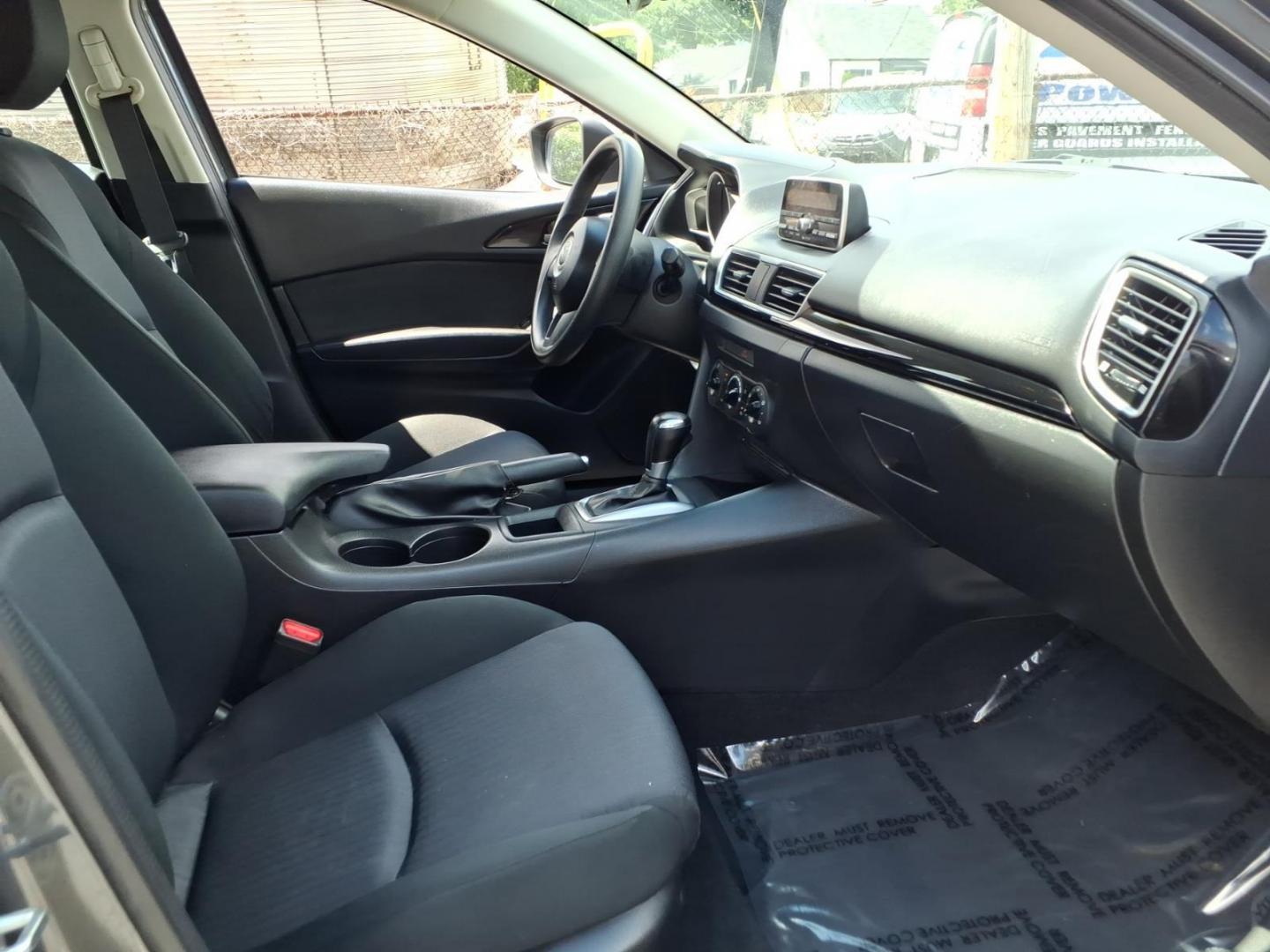 2014 Blue Mazda Mazda3 i Sport (JM1BM1U7XE1) with an 2.0L 4 Cylinder Fuel Injected engine, Automatic transmission, located at 50 Eastern Blvd., Essex, MD, 21221, (410) 686-3444, 39.304367, -76.484947- Photo#12