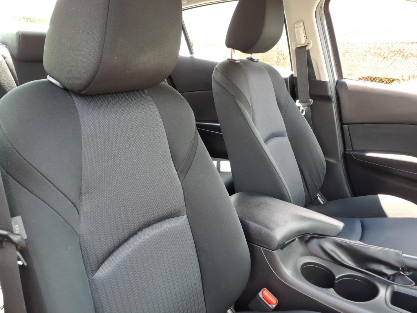2014 Blue Mazda Mazda3 i Sport (JM1BM1U7XE1) with an 2.0L 4 Cylinder Fuel Injected engine, Automatic transmission, located at 50 Eastern Blvd., Essex, MD, 21221, (410) 686-3444, 39.304367, -76.484947- Photo#13