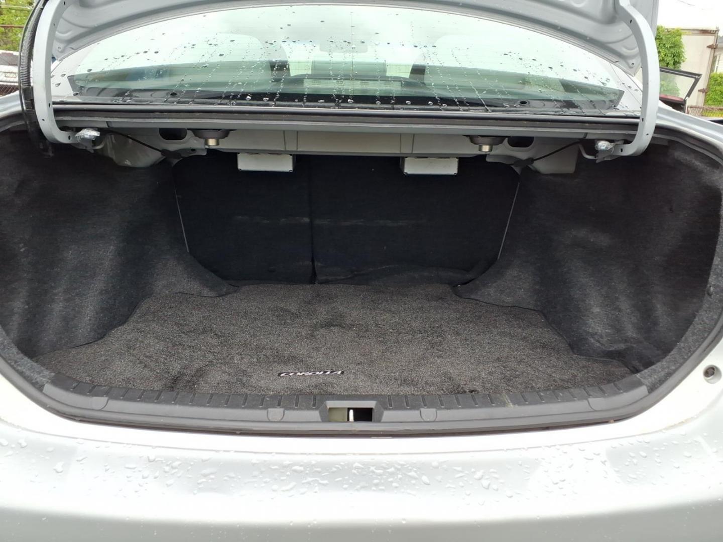 2013 Classic Silver Metallic Toyota Corolla S (2T1BU4EE0DC) with an 1.8L 1.8L I4 132hp 128ft. lbs. Sequential-Port F.I. engine, 4-Speed Automatic transmission, located at 50 Eastern Blvd., Essex, MD, 21221, (410) 686-3444, 39.304367, -76.484947 - Photo#9