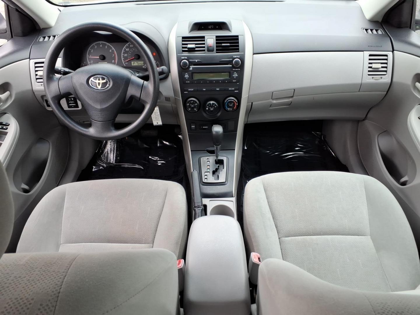 2013 Classic Silver Metallic Toyota Corolla S (2T1BU4EE0DC) with an 1.8L 1.8L I4 132hp 128ft. lbs. Sequential-Port F.I. engine, 4-Speed Automatic transmission, located at 50 Eastern Blvd., Essex, MD, 21221, (410) 686-3444, 39.304367, -76.484947 - Photo#14