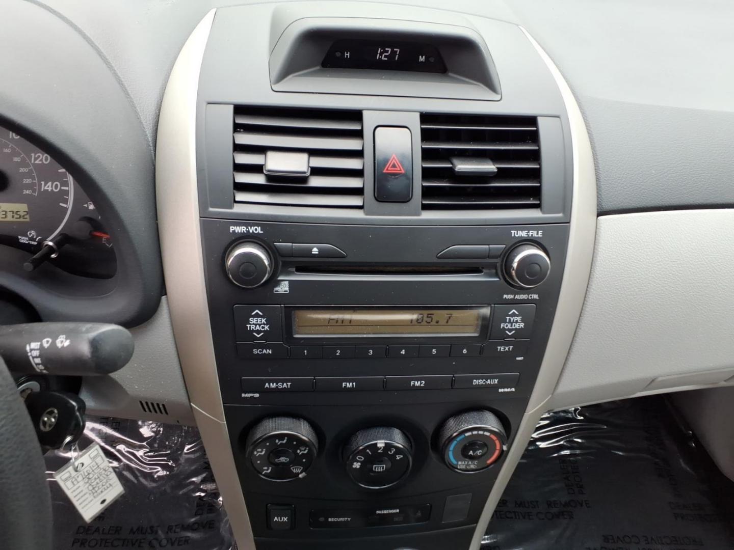 2013 Classic Silver Metallic Toyota Corolla S (2T1BU4EE0DC) with an 1.8L 1.8L I4 132hp 128ft. lbs. Sequential-Port F.I. engine, 4-Speed Automatic transmission, located at 50 Eastern Blvd., Essex, MD, 21221, (410) 686-3444, 39.304367, -76.484947 - Photo#15