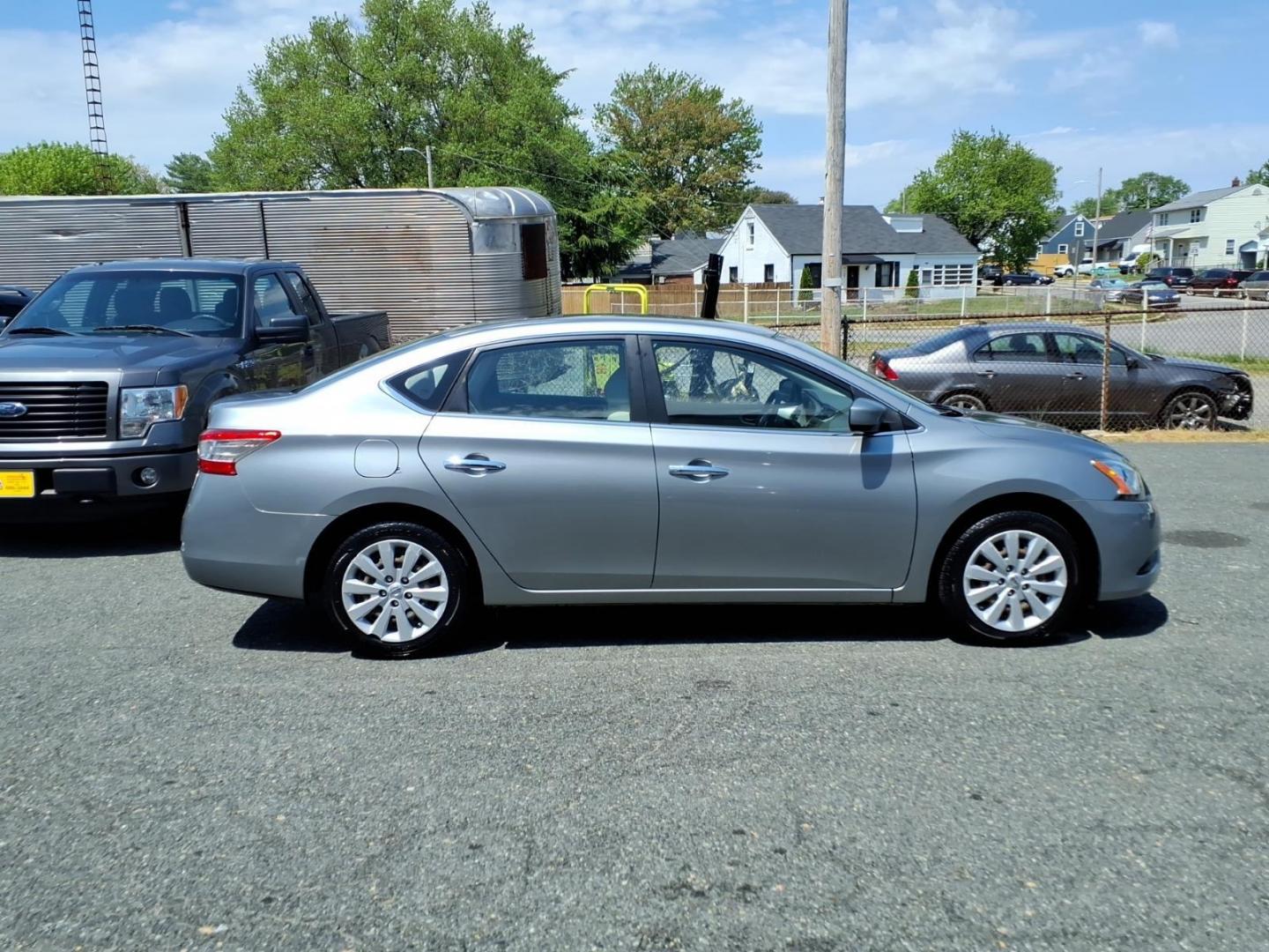 2013 Gray Nissan Sentra (3N1AB7AP1DL) with an 1.8L 4 Cylinder Sequential-Port F.I. engine, Automatic transmission, located at 50 Eastern Blvd., Essex, MD, 21221, (410) 686-3444, 39.304367, -76.484947 - Photo#3