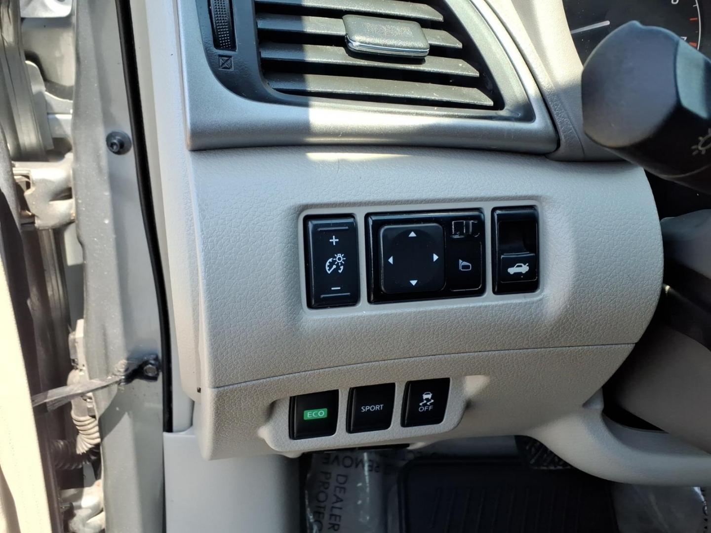 2013 Gray Nissan Sentra (3N1AB7AP1DL) with an 1.8L 4 Cylinder Sequential-Port F.I. engine, Automatic transmission, located at 50 Eastern Blvd., Essex, MD, 21221, (410) 686-3444, 39.304367, -76.484947 - Photo#17