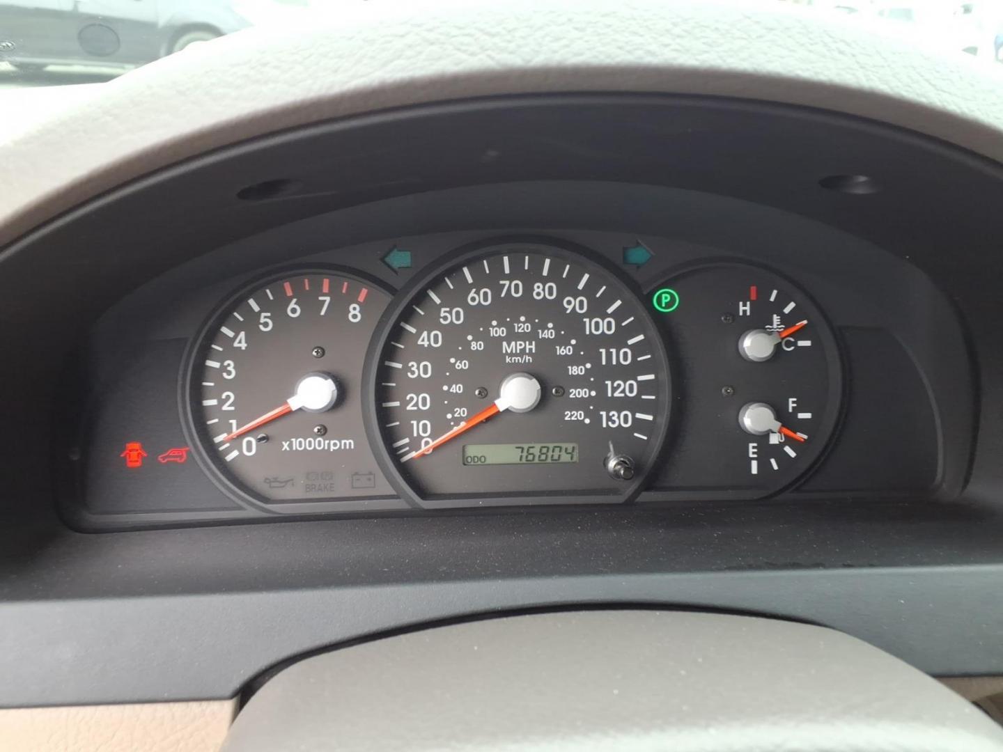 2004 Green Kia Sorento (KNDJC733245) with an 3.5L 6 Cylinder Fuel Injected engine, Automatic transmission, located at 50 Eastern Blvd., Essex, MD, 21221, (410) 686-3444, 39.304367, -76.484947 - Photo#19
