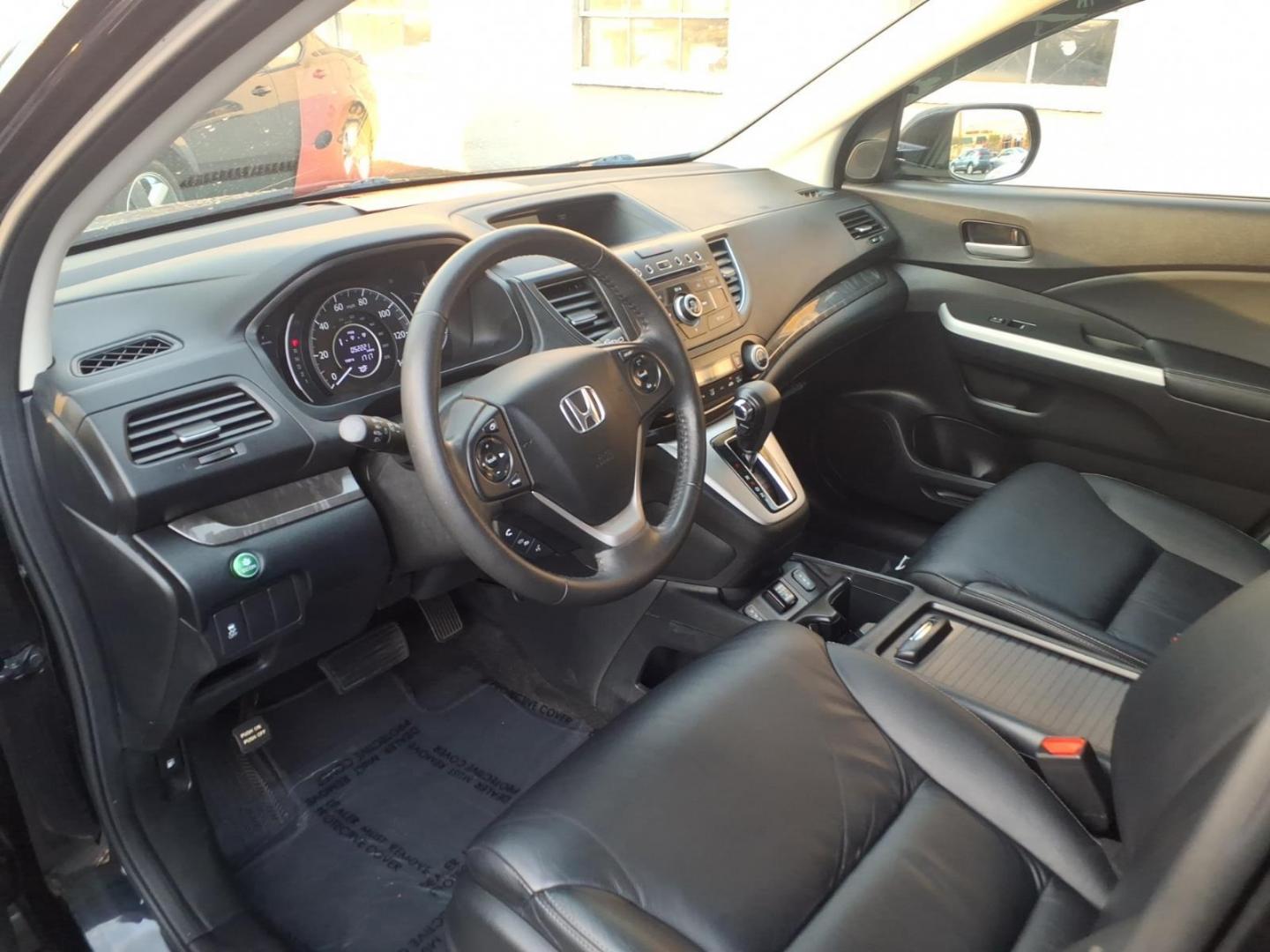 2012 Black Honda CR-V EX-L w/DVD (JHLRM3H79CC) with an 2.4L 2.4L I4 185hp 163ft. lbs. Sequential-Port F.I. engine, 5-Speed Automatic transmission, located at 50 Eastern Blvd., Essex, MD, 21221, (410) 686-3444, 39.304367, -76.484947 - Photo#8