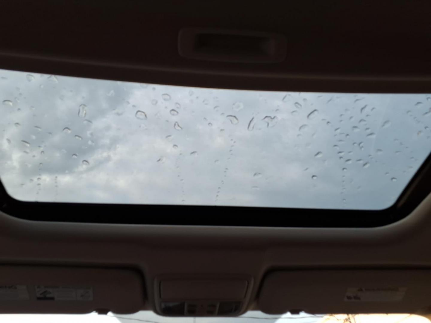 2012 Black Honda CR-V EX-L w/DVD (JHLRM3H79CC) with an 2.4L 2.4L I4 185hp 163ft. lbs. Sequential-Port F.I. engine, 5-Speed Automatic transmission, located at 50 Eastern Blvd., Essex, MD, 21221, (410) 686-3444, 39.304367, -76.484947 - Photo#12