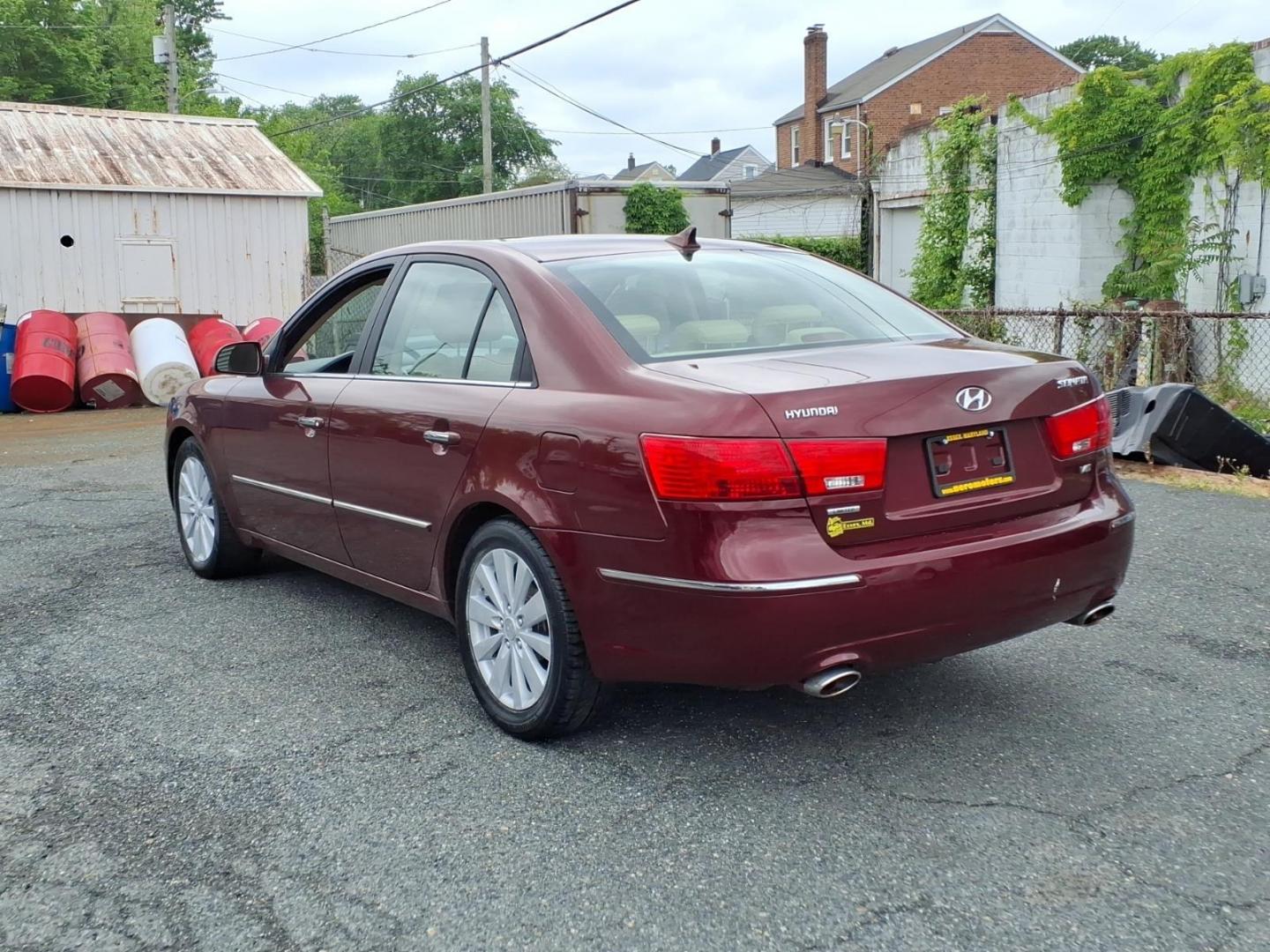 2009 Burg Hyundai SONATA Limited V6 (5NPEU46F79H) with an 3.3L 6 Cylinder Fuel Injected engine, ATV6 transmission, located at 50 Eastern Blvd., Essex, MD, 21221, (410) 686-3444, 39.304367, -76.484947 - Photo#2