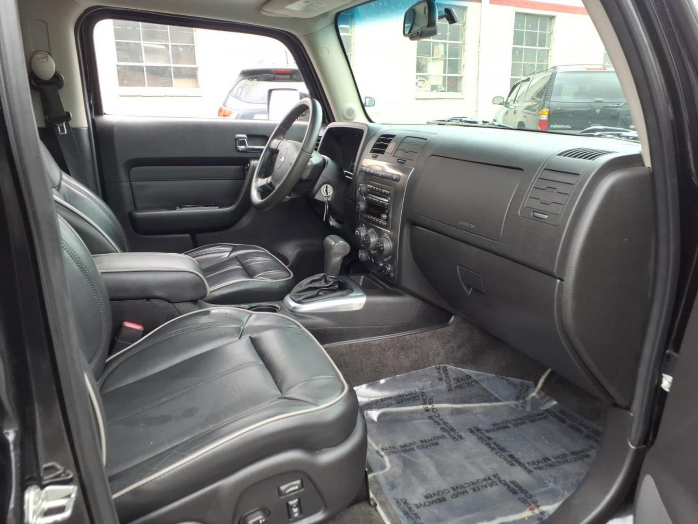 2007 Black HUMMER H3 Base (5GTDN13E378) with an 3.7L 3.7L I5 242hp 242ft. lbs. Sequential-Port F.I. engine, 4-Speed Automatic transmission, located at 50 Eastern Blvd., Essex, MD, 21221, (410) 686-3444, 39.304367, -76.484947 - Photo#11