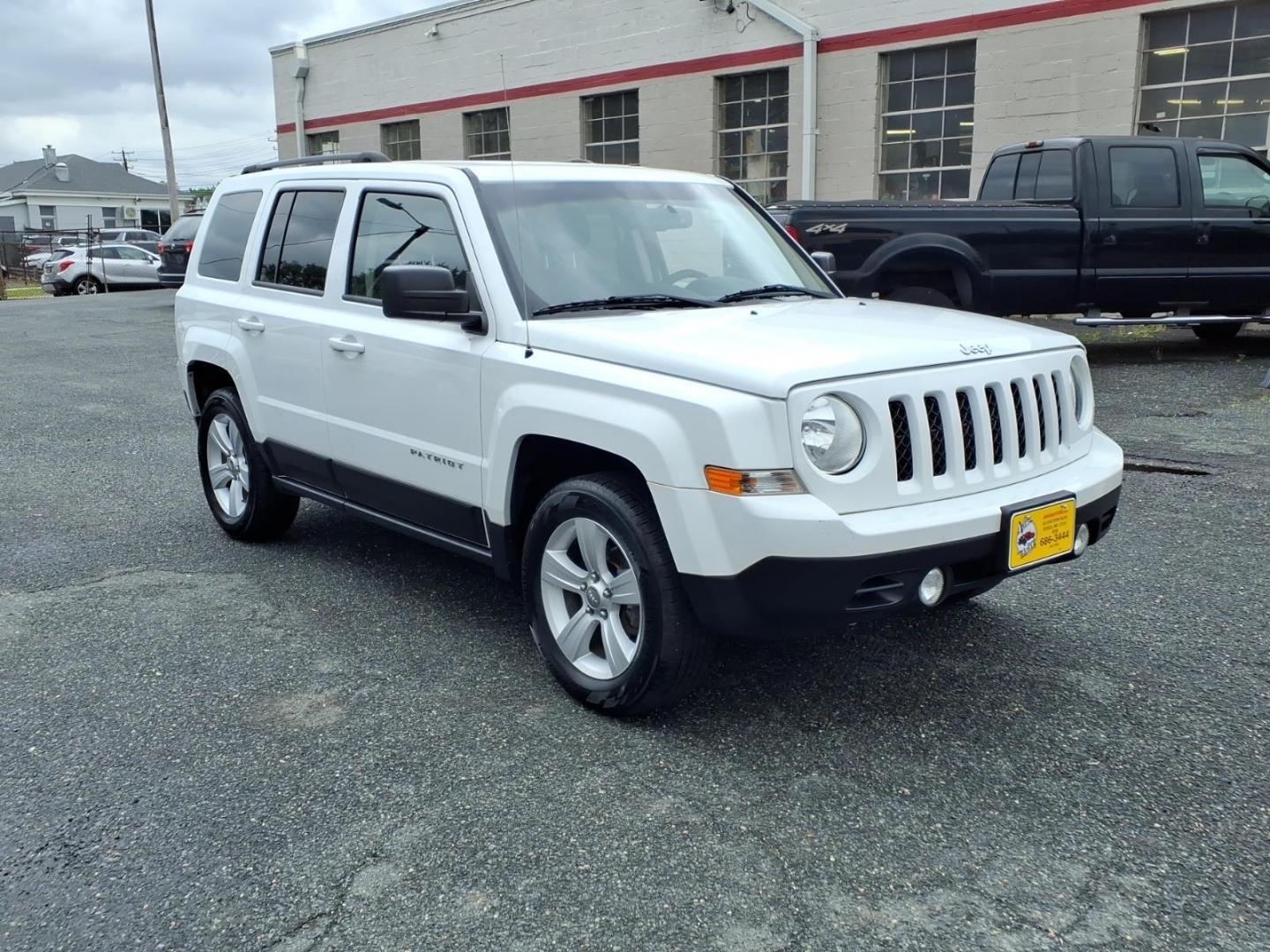 2016 White Jeep Patriot Latitude (1C4NJRFB0GD) with an 2.4L 4 Cylinder Sequential-Port F.I. engine, Automatic transmission, located at 50 Eastern Blvd., Essex, MD, 21221, (410) 686-3444, 39.304367, -76.484947 - Photo#6