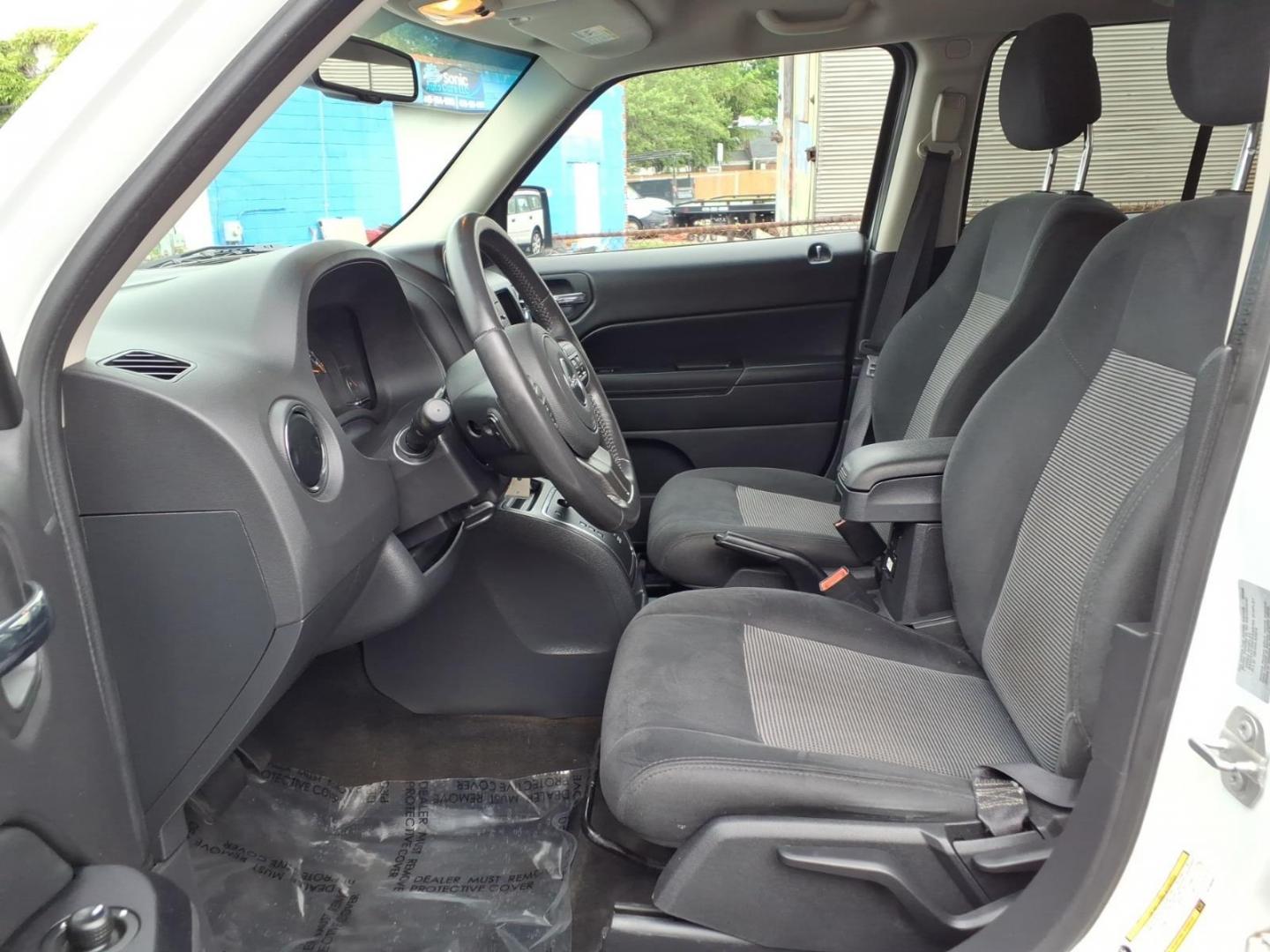2016 White Jeep Patriot Latitude (1C4NJRFB0GD) with an 2.4L 4 Cylinder Sequential-Port F.I. engine, Automatic transmission, located at 50 Eastern Blvd., Essex, MD, 21221, (410) 686-3444, 39.304367, -76.484947 - Photo#7