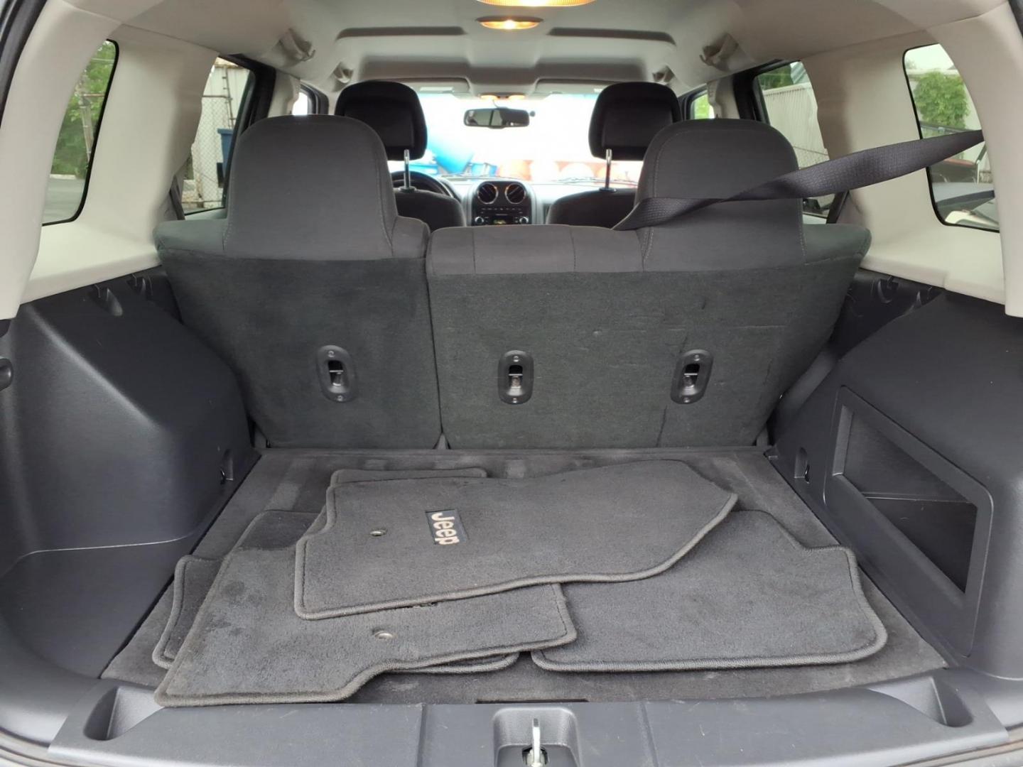 2016 White Jeep Patriot Latitude (1C4NJRFB0GD) with an 2.4L 4 Cylinder Sequential-Port F.I. engine, Automatic transmission, located at 50 Eastern Blvd., Essex, MD, 21221, (410) 686-3444, 39.304367, -76.484947 - Photo#12