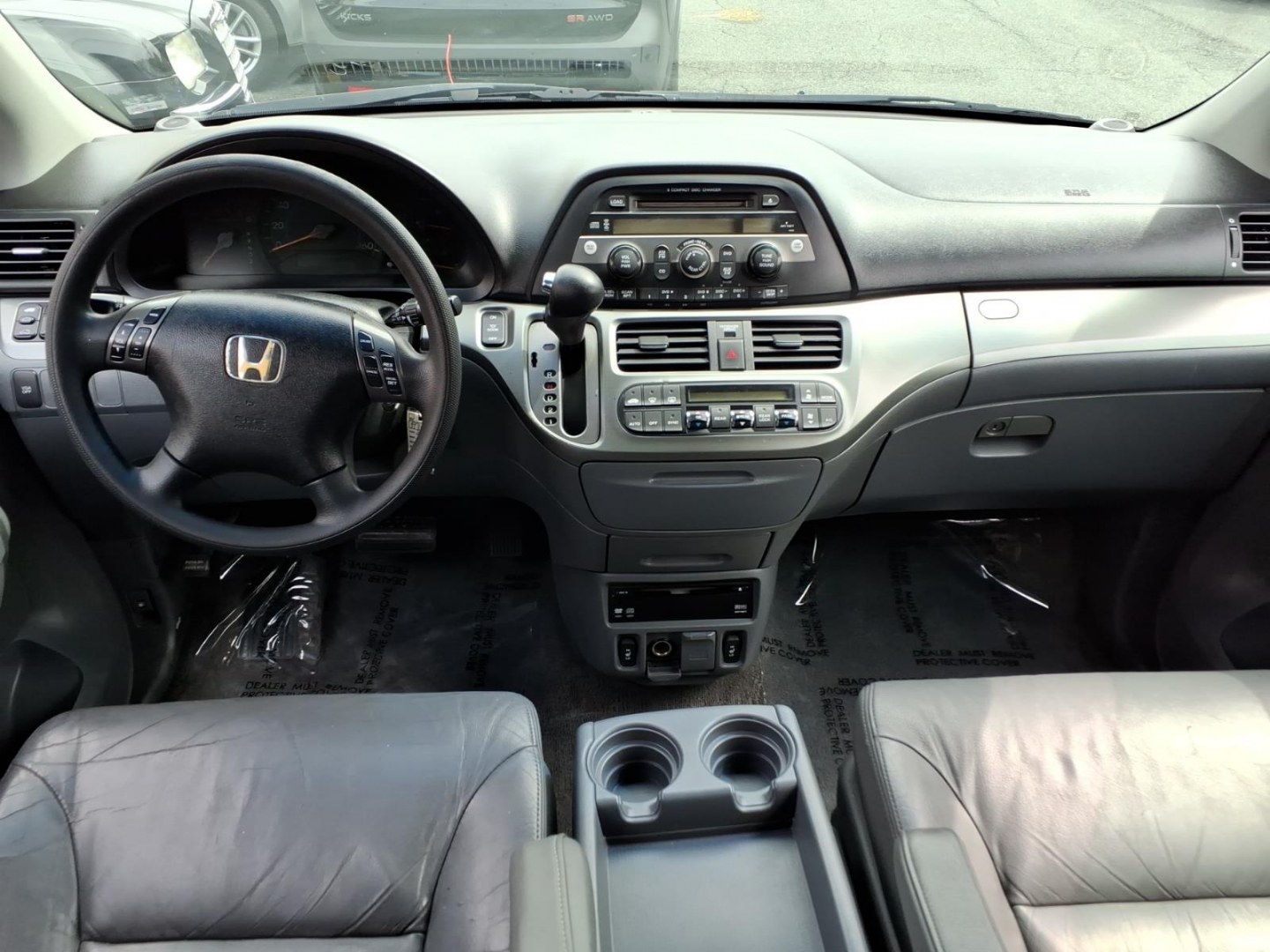 2005 Midnight Blue Pearl Honda Odyssey EX-L w/DVD (5FNRL38725B) with an 3.5L 3L NA V6 single overhead cam (SOHC) 24V Fuel Injected engine, 5-Speed Automatic transmission, located at 50 Eastern Blvd., Essex, MD, 21221, (410) 686-3444, 39.304367, -76.484947- Photo#16