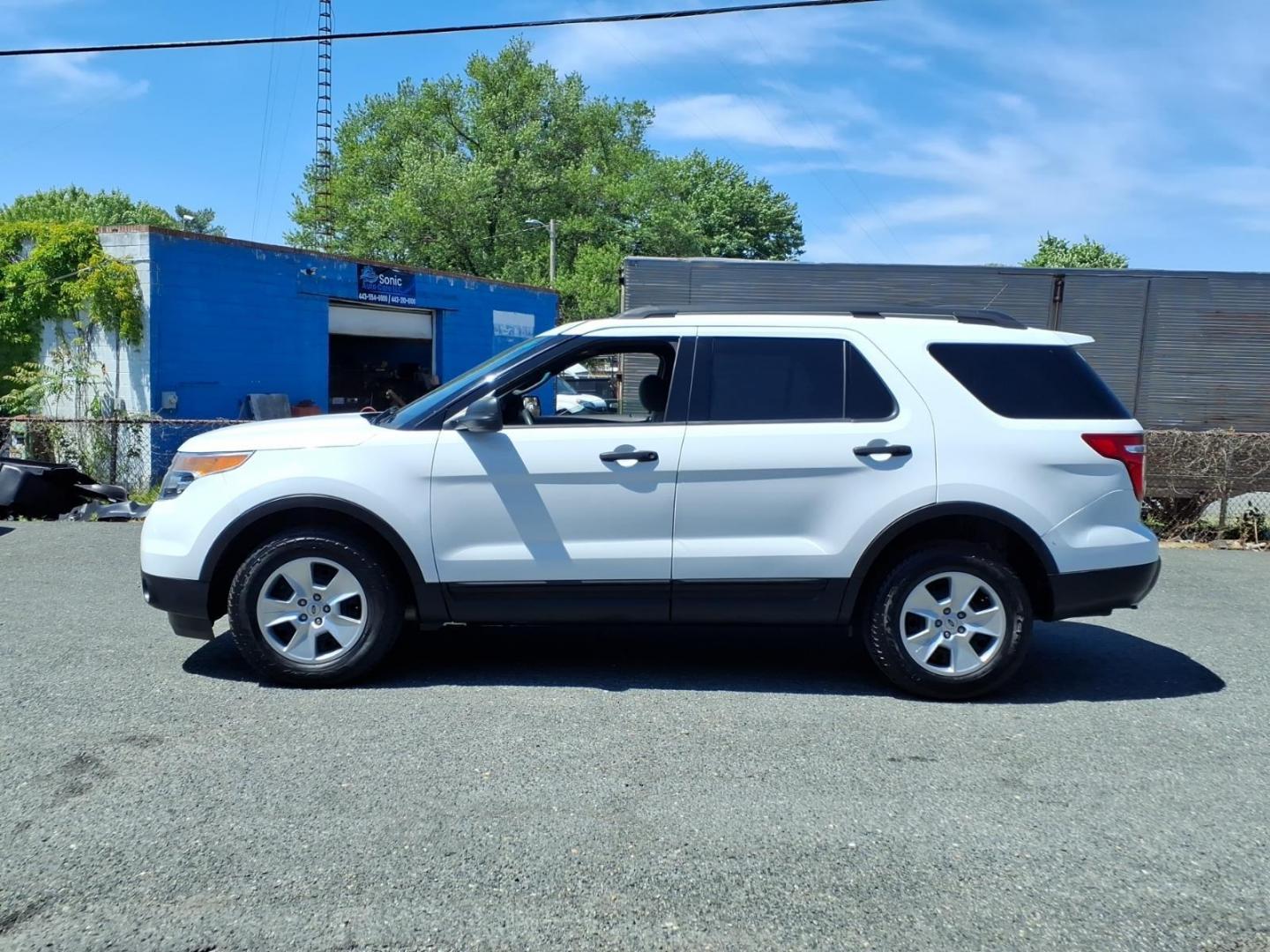 2013 Oxford White Ford Explorer Base (1FM5K8B86DG) with an 3.5L 6 Cylinder Sequential-Port F.I. engine, Automatic transmission, located at 50 Eastern Blvd., Essex, MD, 21221, (410) 686-3444, 39.304367, -76.484947 - Photo#1
