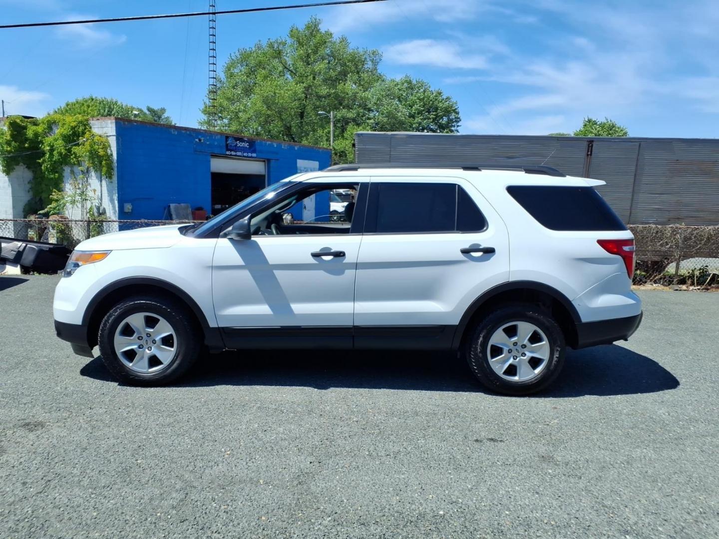 2013 Oxford White Ford Explorer Base (1FM5K8B86DG) with an 3.5L 6 Cylinder Sequential-Port F.I. engine, Automatic transmission, located at 50 Eastern Blvd., Essex, MD, 21221, (410) 686-3444, 39.304367, -76.484947 - Photo#2