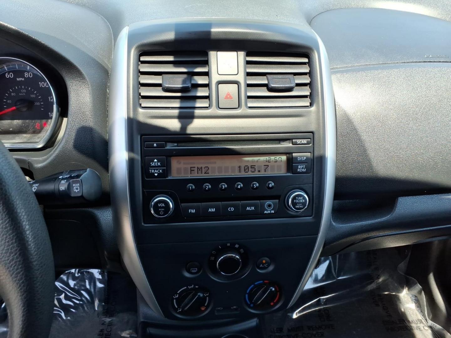 2015 Brilliant Silver Nissan Versa Note S Plus (3N1CE2CP5FL) with an 1.6L 4 Cylinder Sequential-Port F.I. engine, Automatic transmission, located at 50 Eastern Blvd., Essex, MD, 21221, (410) 686-3444, 39.304367, -76.484947 - Photo#14