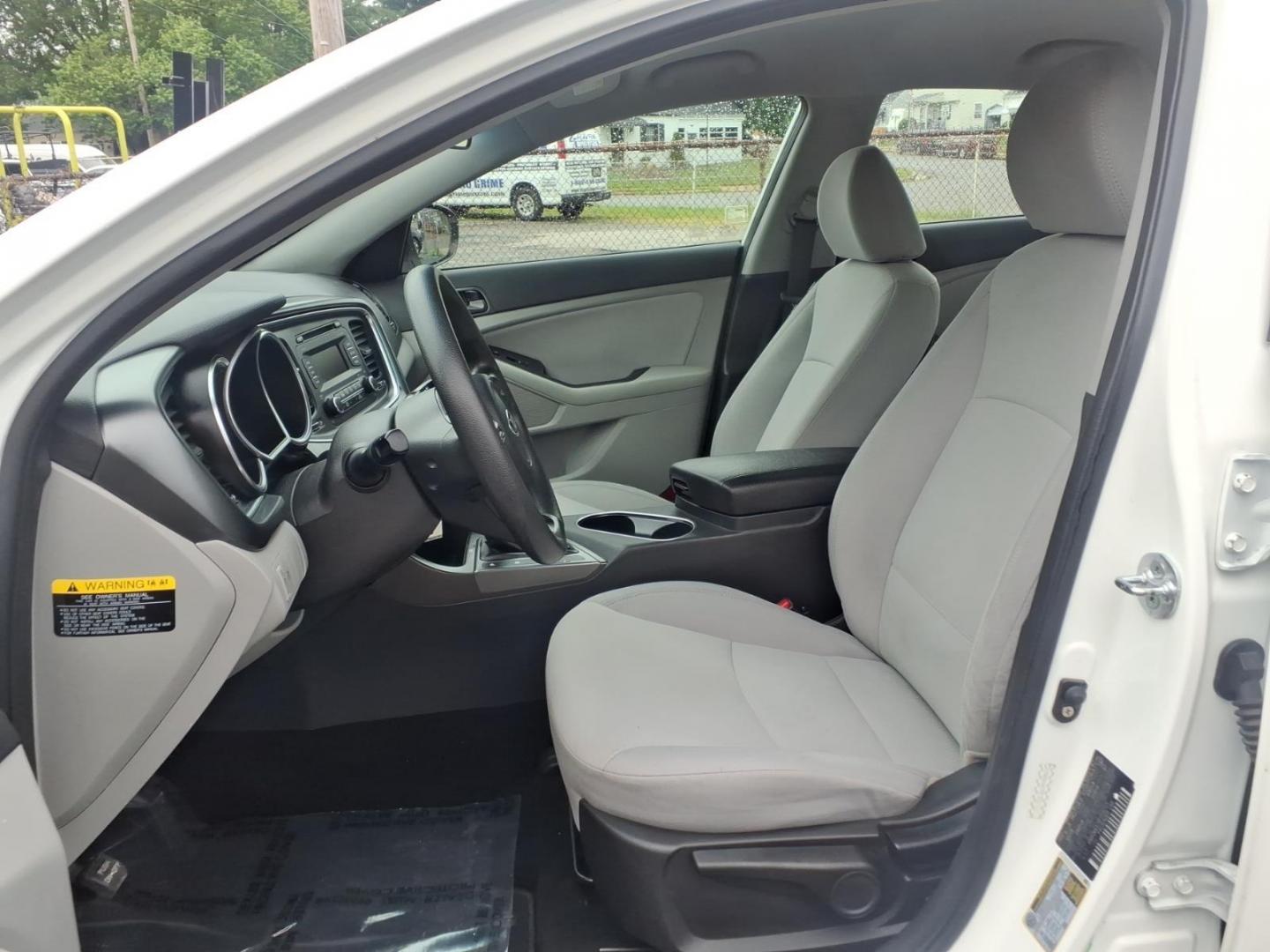 2015 White Kia Optima LX (KNAGM4A79F5) with an 2.4L 4 Cylinder Fuel Injected engine, Automatic transmission, located at 50 Eastern Blvd., Essex, MD, 21221, (410) 686-3444, 39.304367, -76.484947 - Photo#6