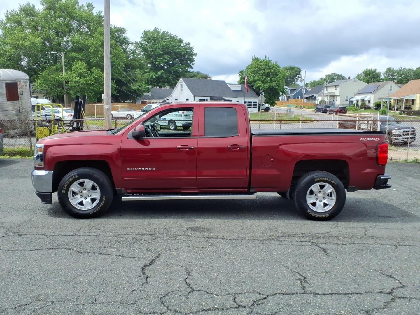 2017 Dark Toreador Red Chevrolet Silverado 1500 LT (1GCVKREC4HZ) with an 5.3L EcoTec3 5.3L V8 355hp 383ft. lbs. Fuel Injected engine, 6-Speed Shiftable Automatic w/Overdrive transmission, located at 50 Eastern Blvd., Essex, MD, 21221, (410) 686-3444, 39.304367, -76.484947 - Photo#1