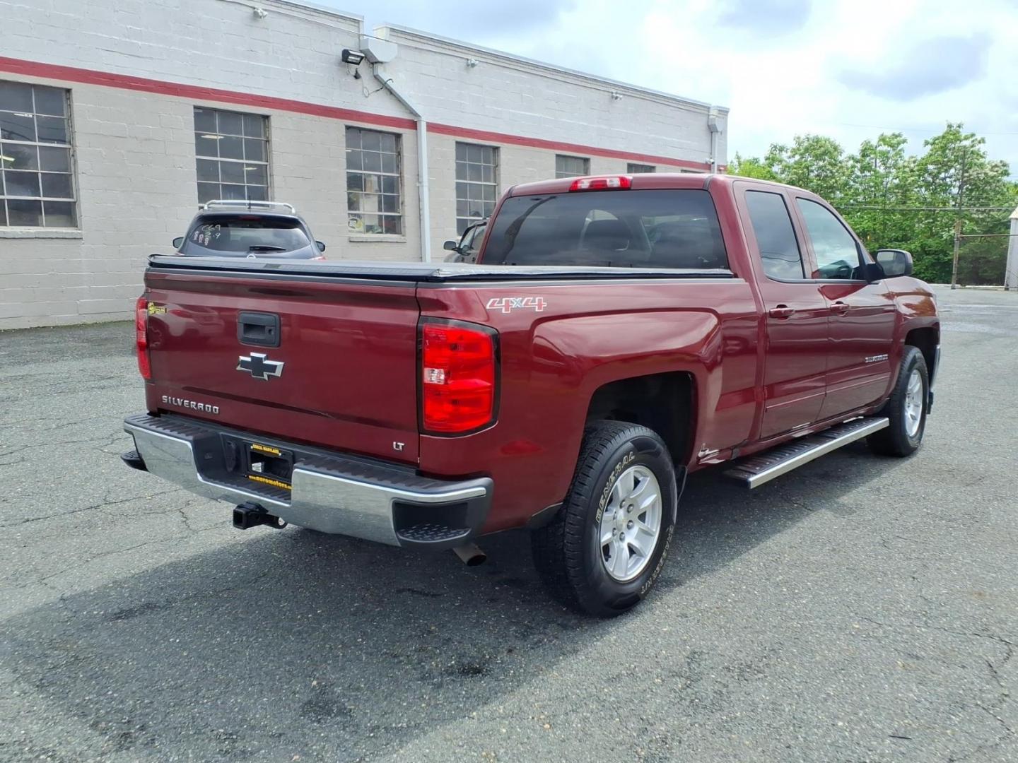 2017 Dark Toreador Red Chevrolet Silverado 1500 LT (1GCVKREC4HZ) with an 5.3L EcoTec3 5.3L V8 355hp 383ft. lbs. Fuel Injected engine, 6-Speed Shiftable Automatic w/Overdrive transmission, located at 50 Eastern Blvd., Essex, MD, 21221, (410) 686-3444, 39.304367, -76.484947 - Photo#3