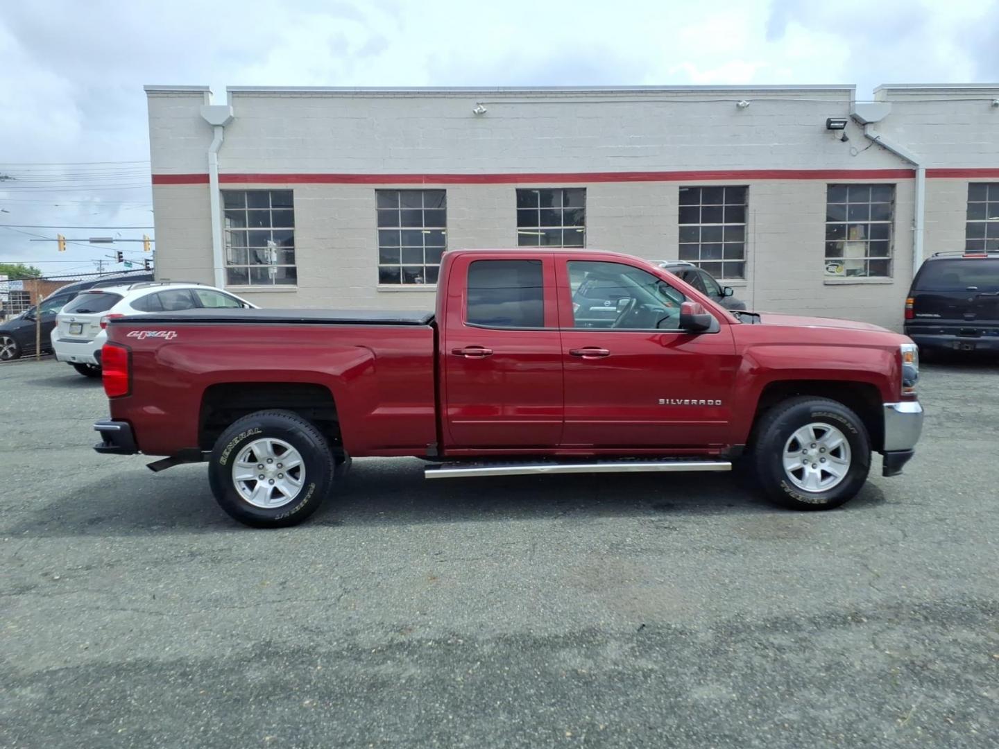 2017 Dark Toreador Red Chevrolet Silverado 1500 LT (1GCVKREC4HZ) with an 5.3L EcoTec3 5.3L V8 355hp 383ft. lbs. Fuel Injected engine, 6-Speed Shiftable Automatic w/Overdrive transmission, located at 50 Eastern Blvd., Essex, MD, 21221, (410) 686-3444, 39.304367, -76.484947 - Photo#4