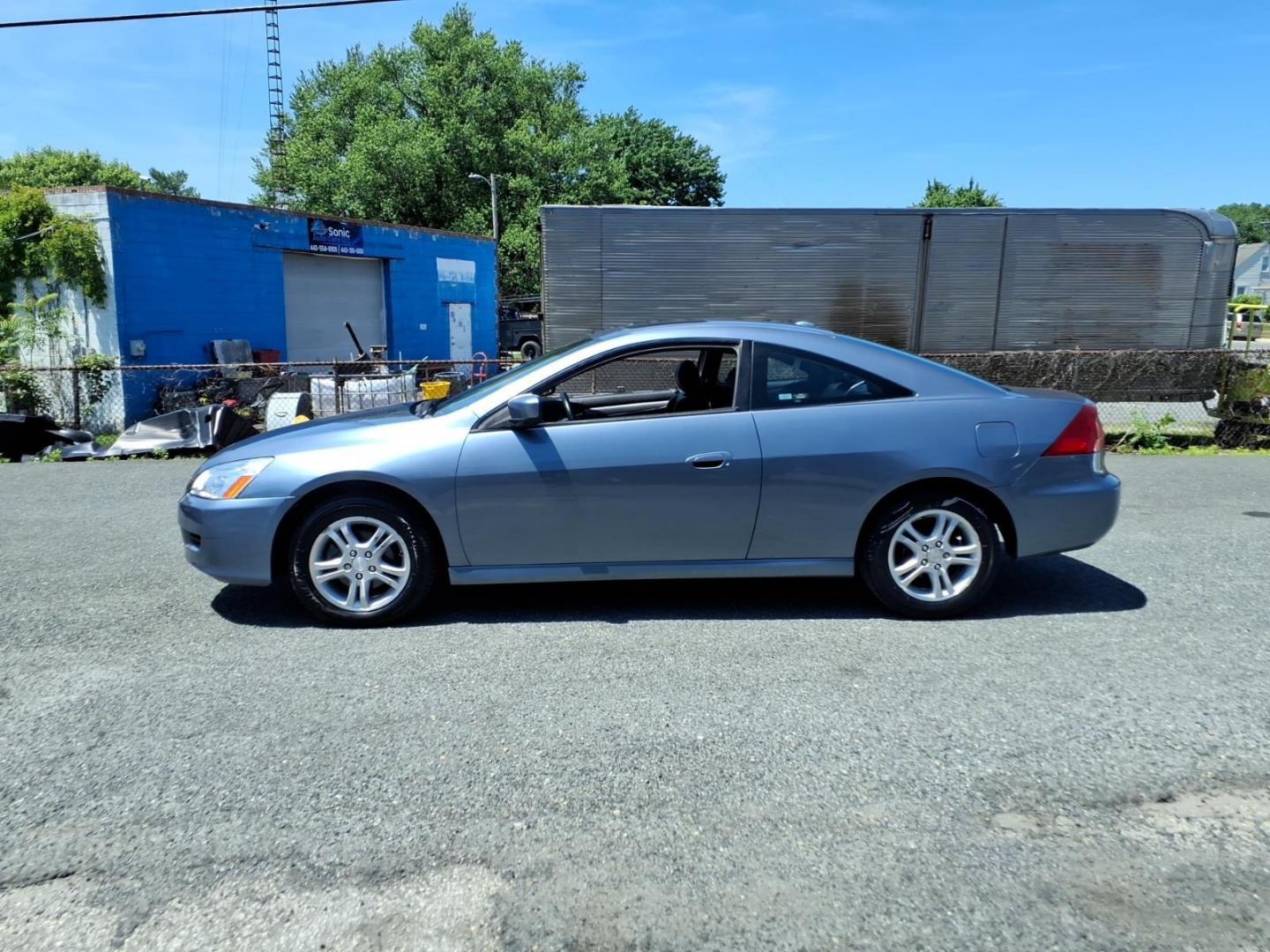 2007 Sapphire Blue Pearl Honda Accord EX-L (1HGCM72657A) with an 2.4L 4 Cylinder Sequential-Port F.I. engine, Automatic transmission, located at 50 Eastern Blvd., Essex, MD, 21221, (410) 686-3444, 39.304367, -76.484947 - Photo#1