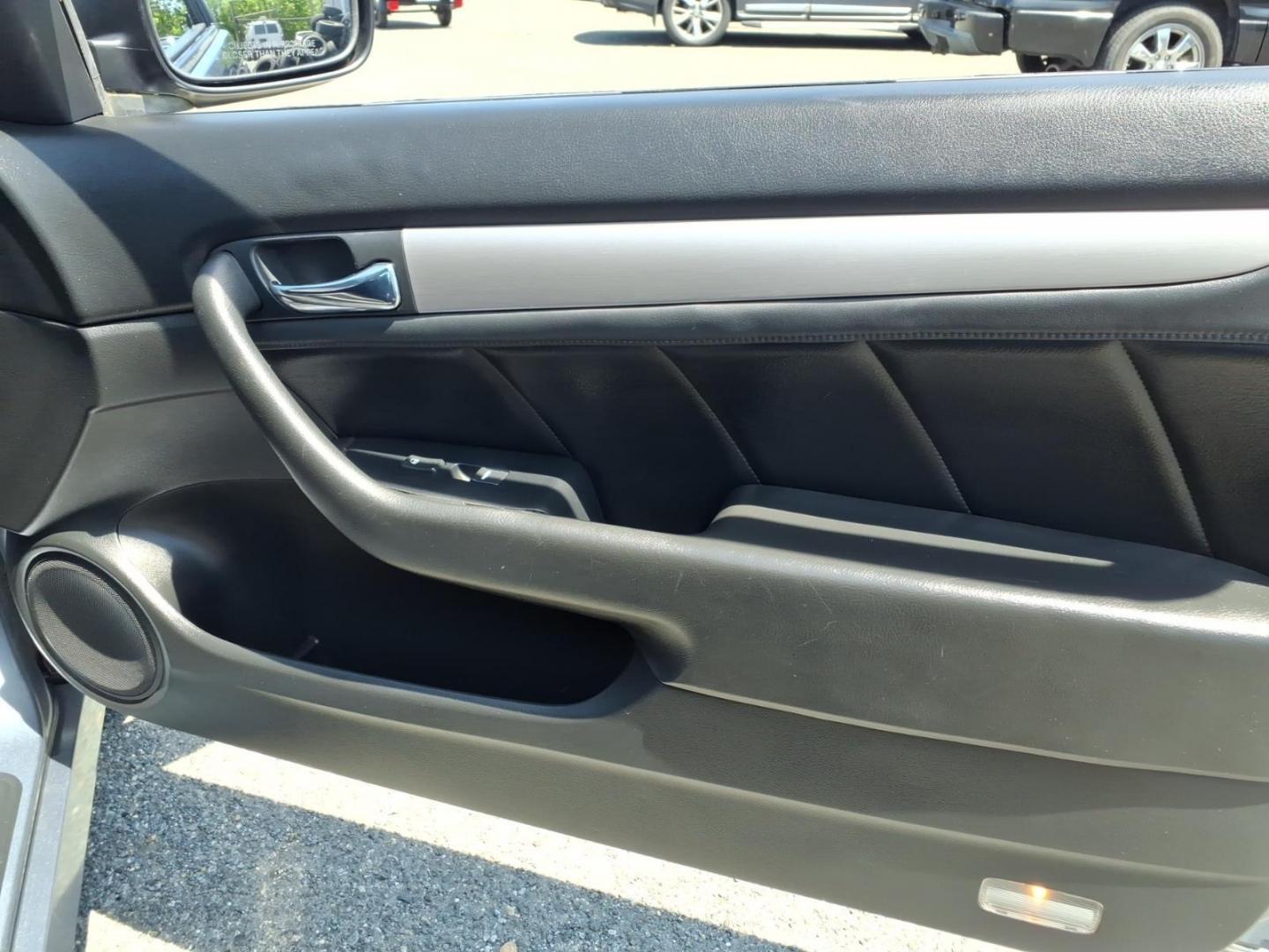 2007 Sapphire Blue Pearl Honda Accord EX-L (1HGCM72657A) with an 2.4L 4 Cylinder Sequential-Port F.I. engine, Automatic transmission, located at 50 Eastern Blvd., Essex, MD, 21221, (410) 686-3444, 39.304367, -76.484947 - Photo#13