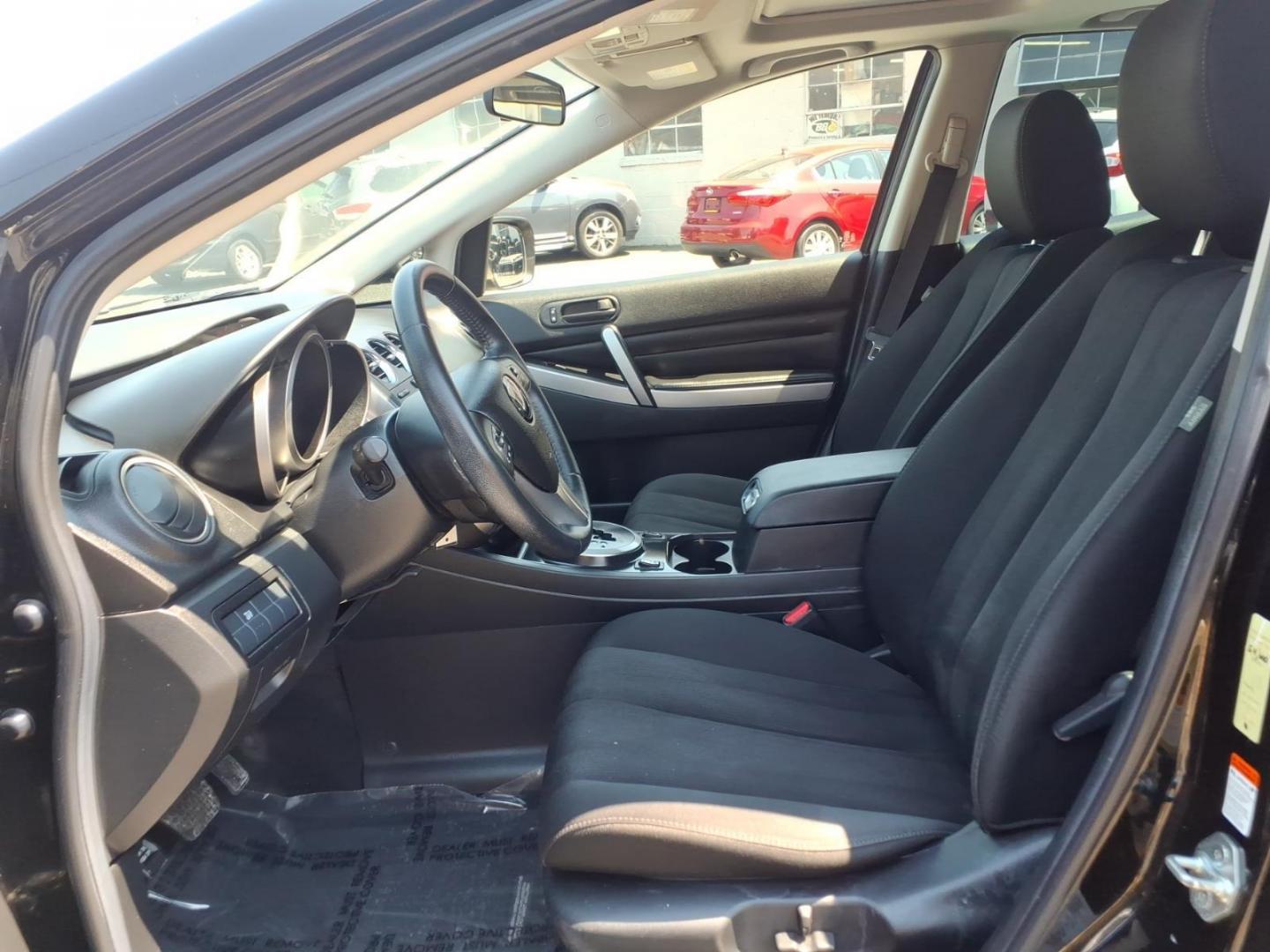 2011 Black Mazda CX-7 i Sport (JM3ER2BMXB0) with an 2.5L 4 Cylinder Fuel Injected engine, Automatic transmission, located at 50 Eastern Blvd., Essex, MD, 21221, (410) 686-3444, 39.304367, -76.484947 - Photo#7