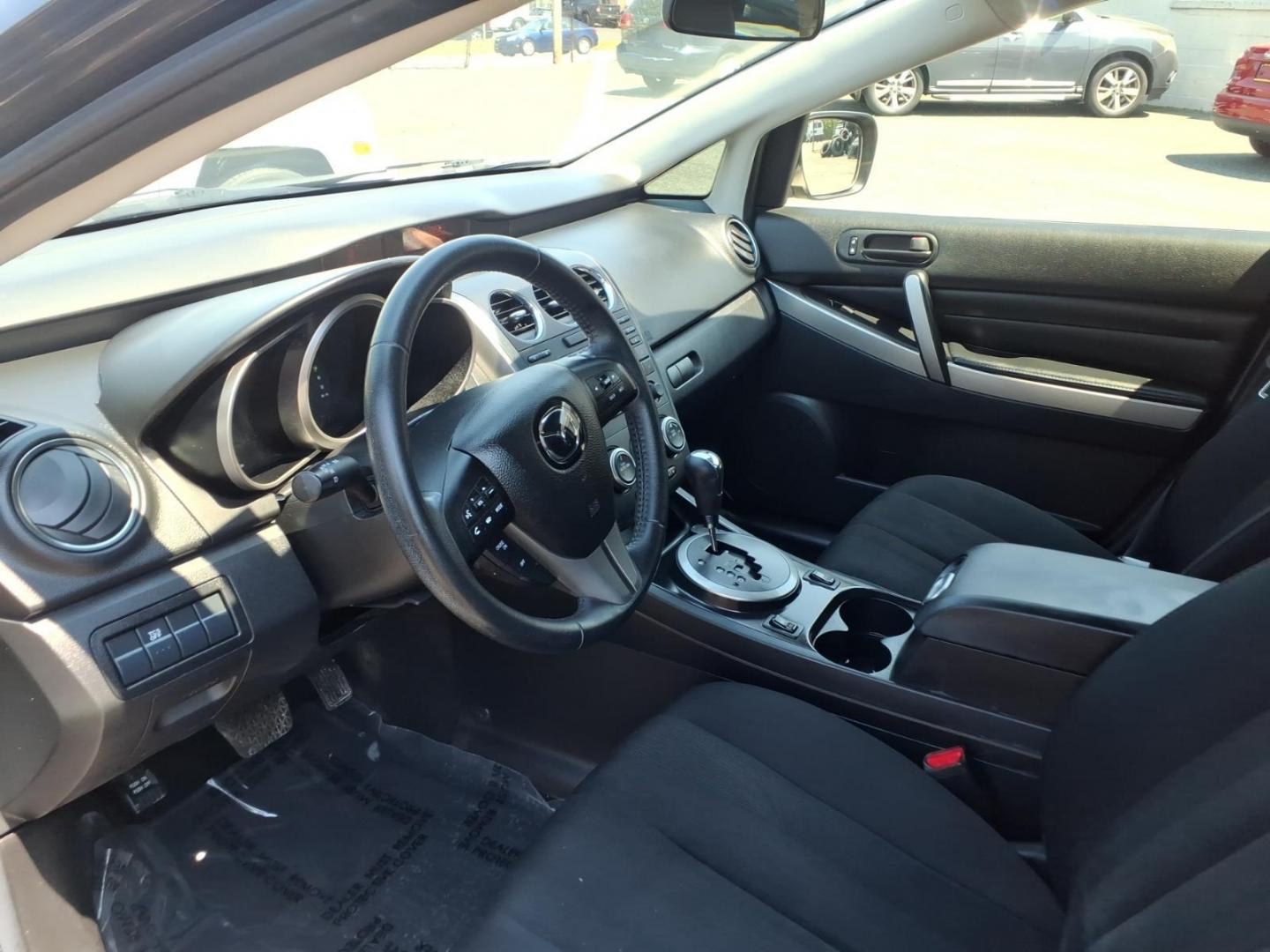 2011 Black Mazda CX-7 i Sport (JM3ER2BMXB0) with an 2.5L 4 Cylinder Fuel Injected engine, Automatic transmission, located at 50 Eastern Blvd., Essex, MD, 21221, (410) 686-3444, 39.304367, -76.484947 - Photo#8
